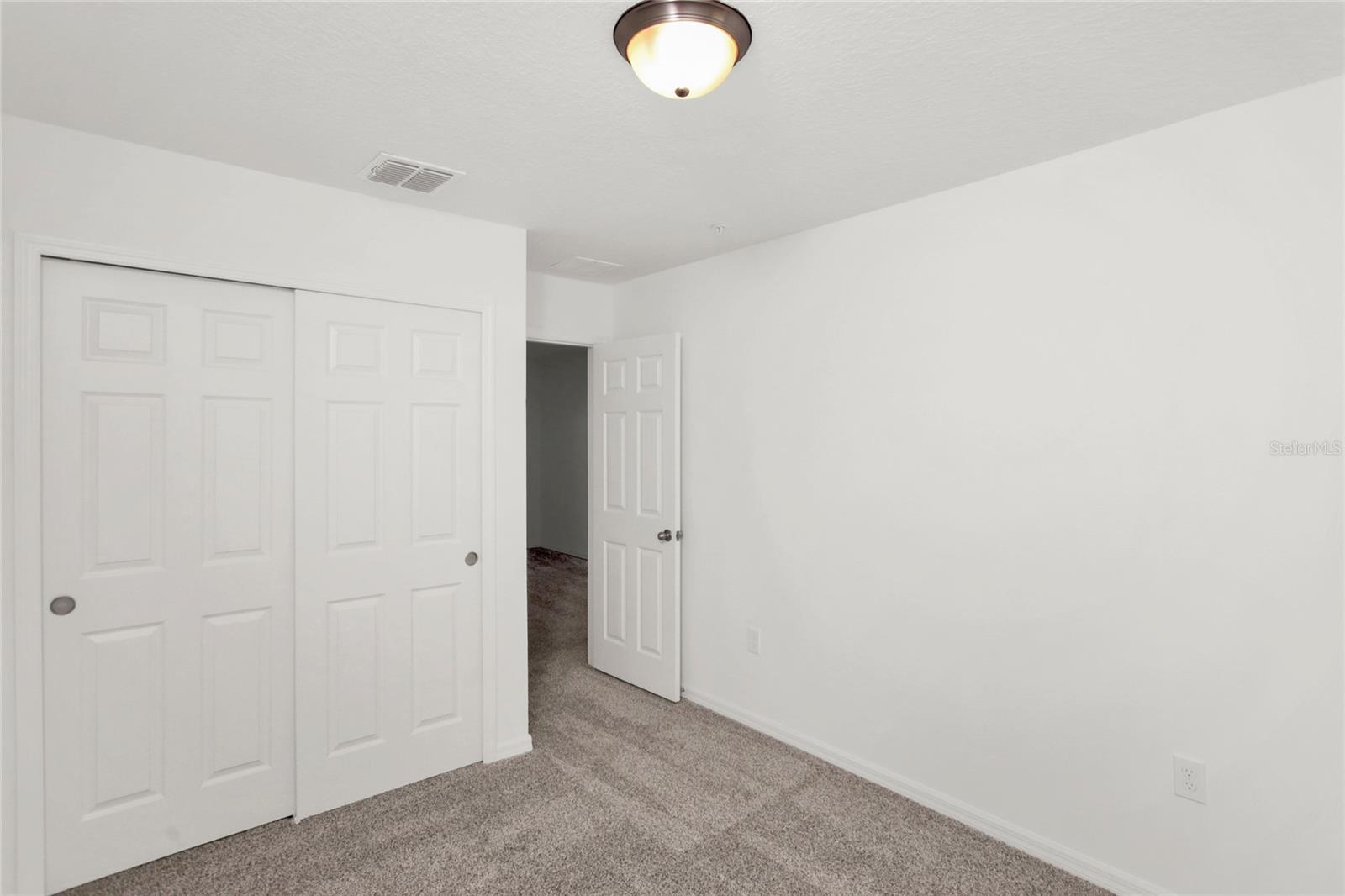 2090 CRAPE JASMINE LN