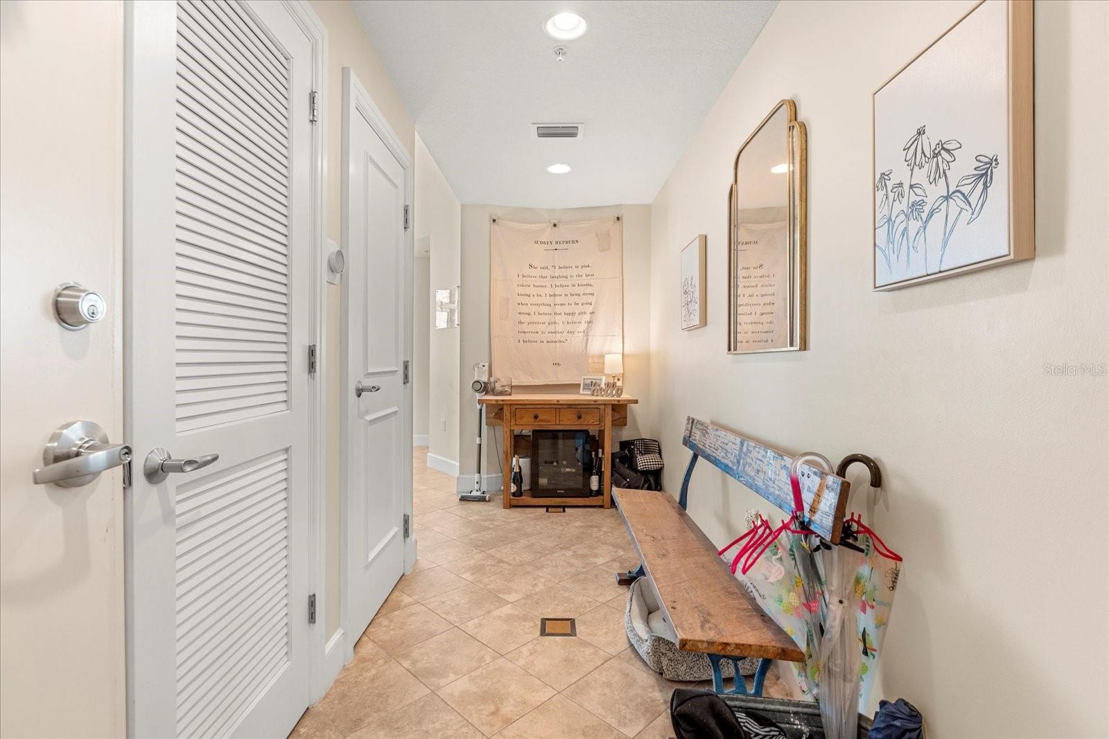 101 S EOLA DR #902