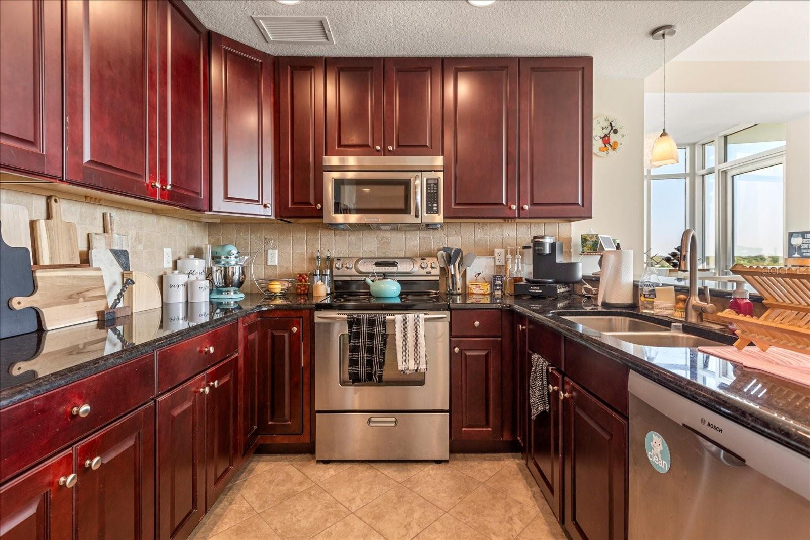 101 S EOLA DR #902