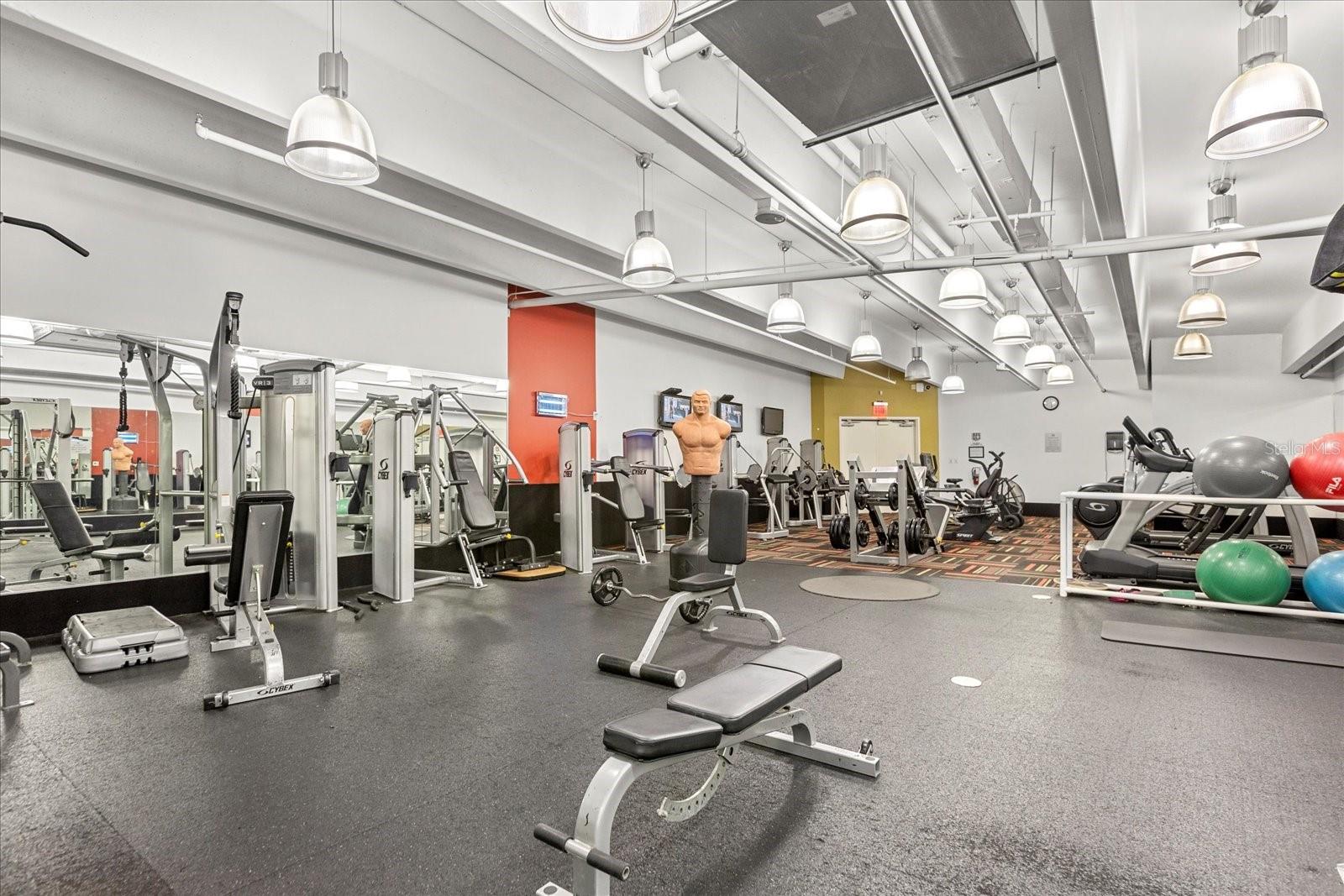101 S EOLA DR #902