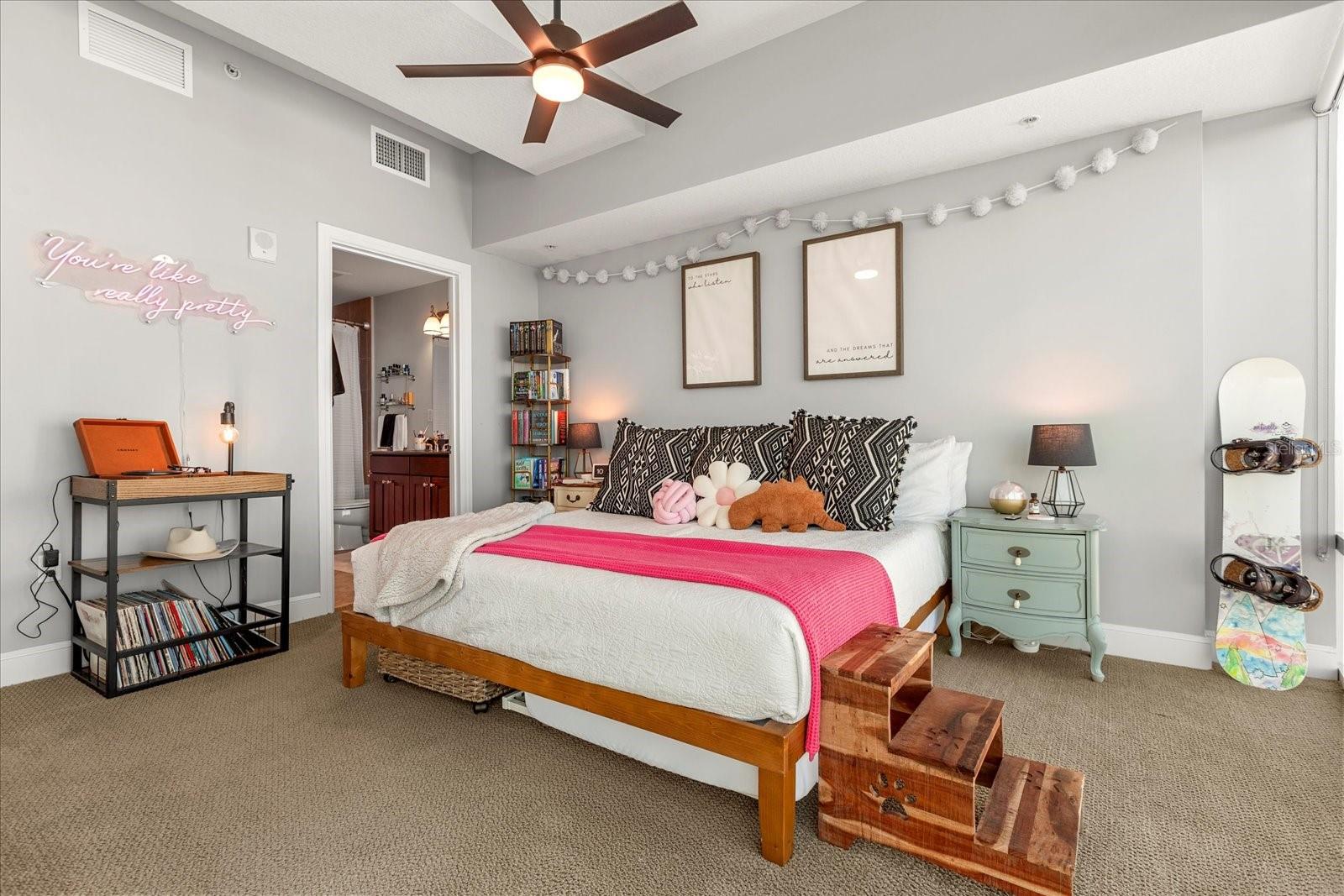 101 S EOLA DR #902