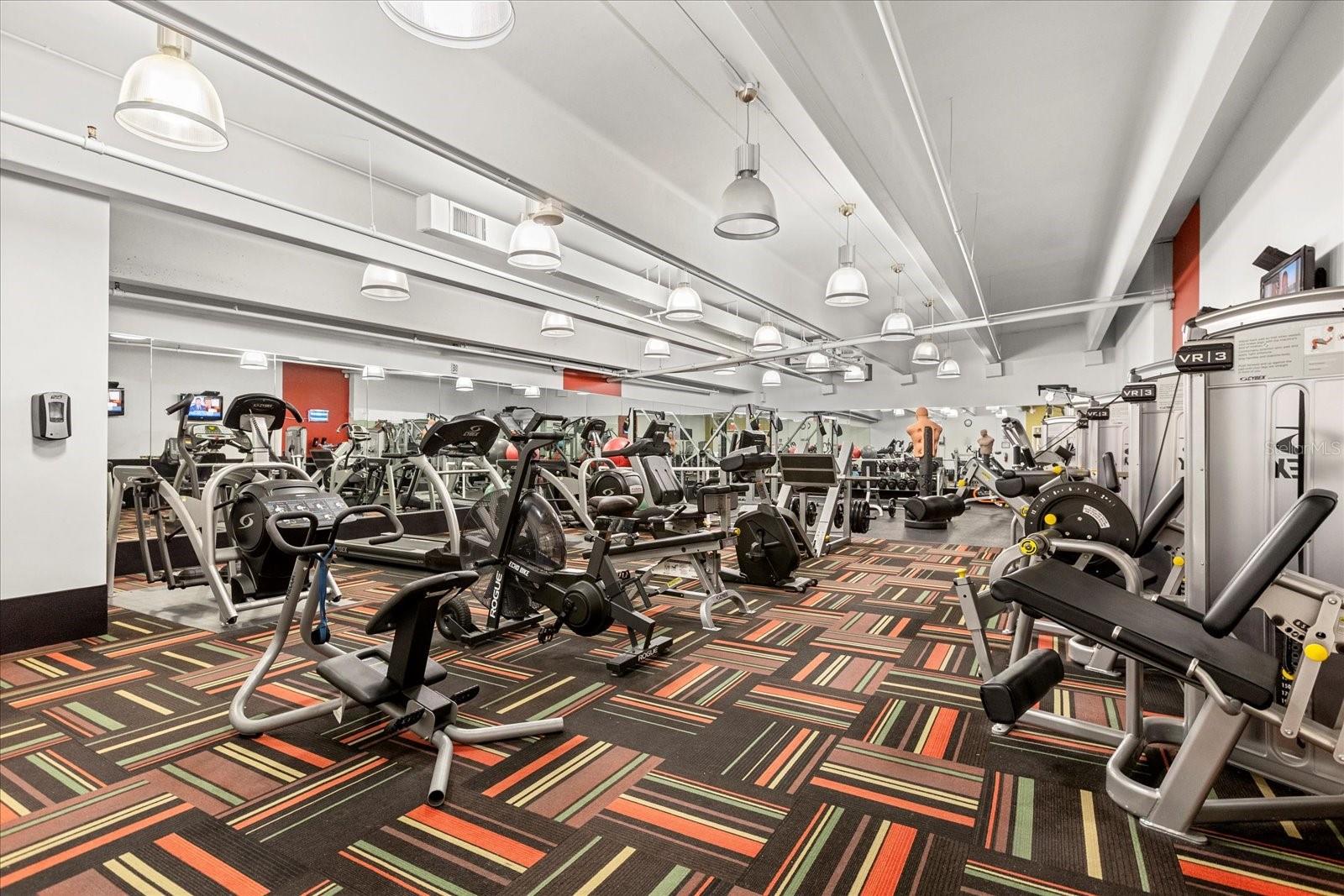 101 S EOLA DR #902