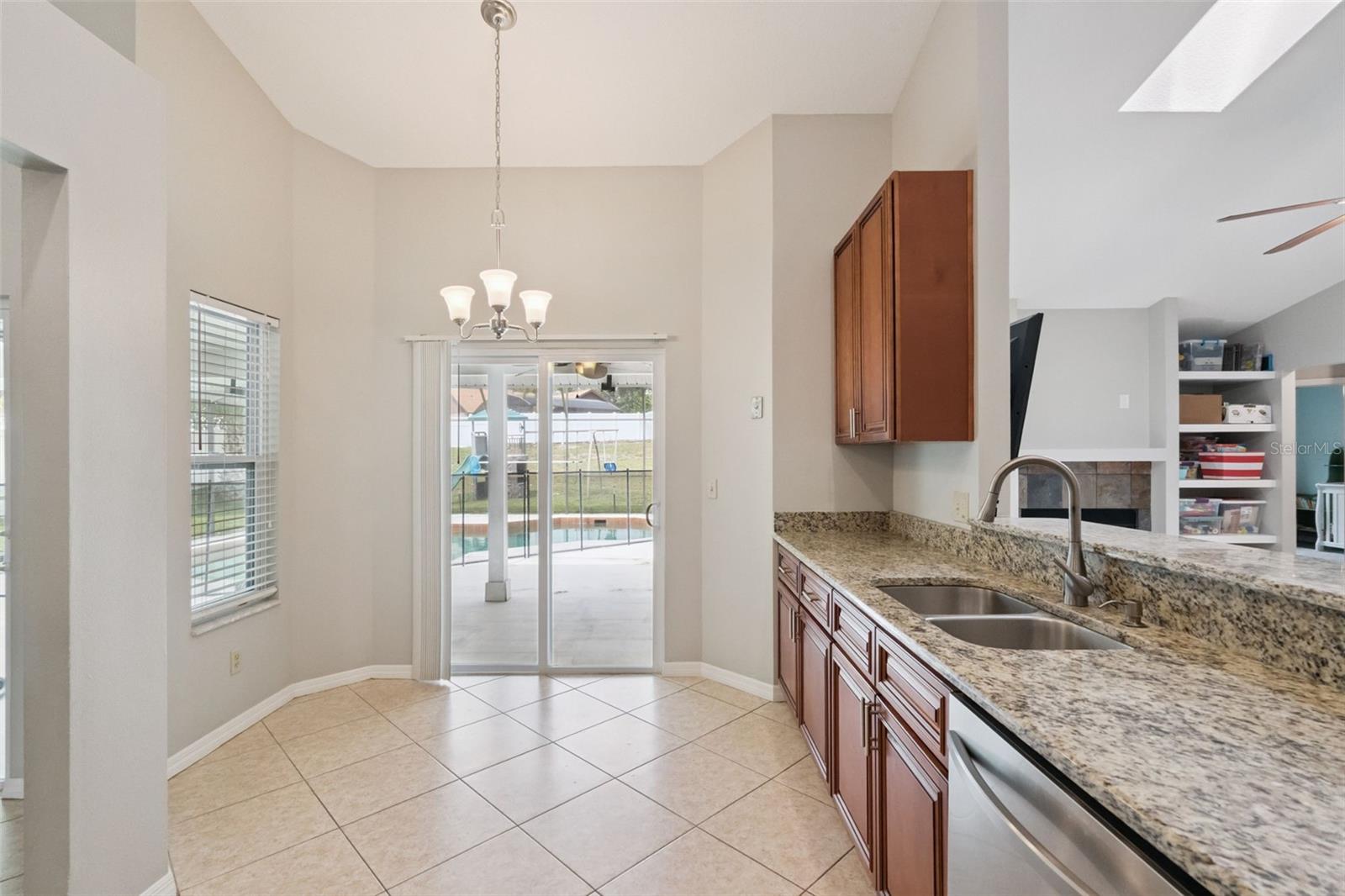 843 BRIGHT MEADOW DR