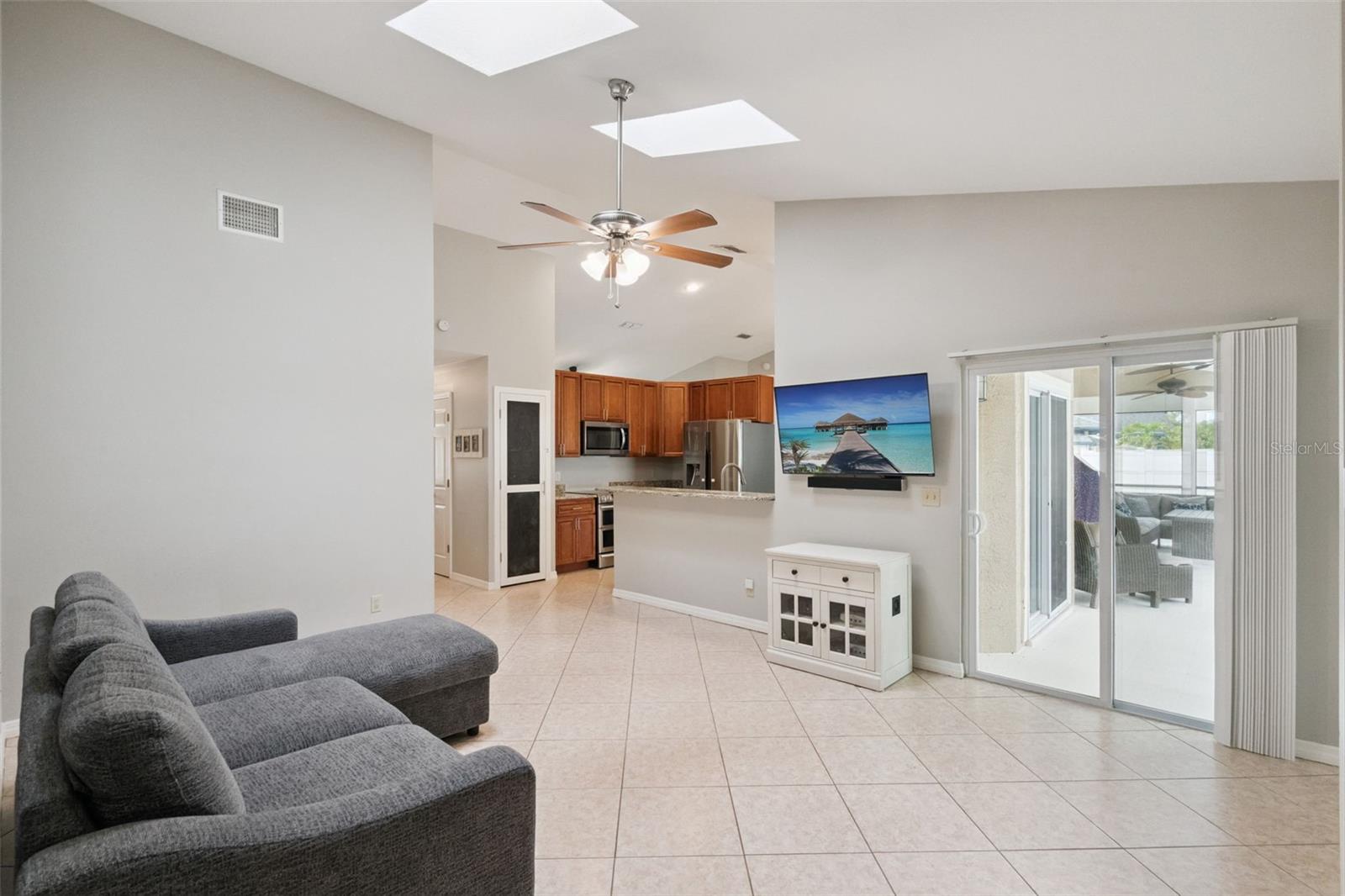 843 BRIGHT MEADOW DR