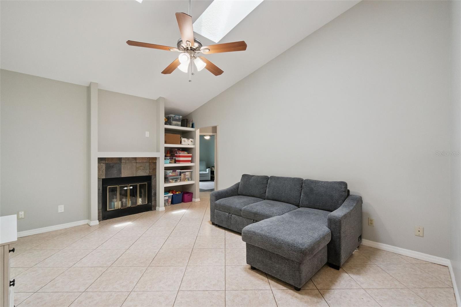 843 BRIGHT MEADOW DR