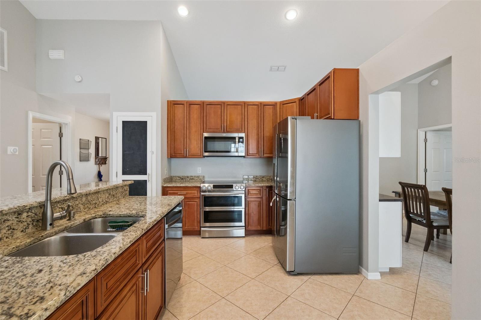 843 BRIGHT MEADOW DR