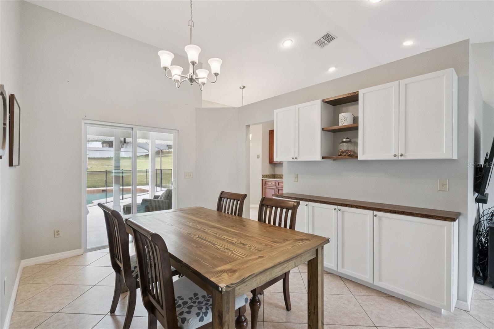 843 BRIGHT MEADOW DR