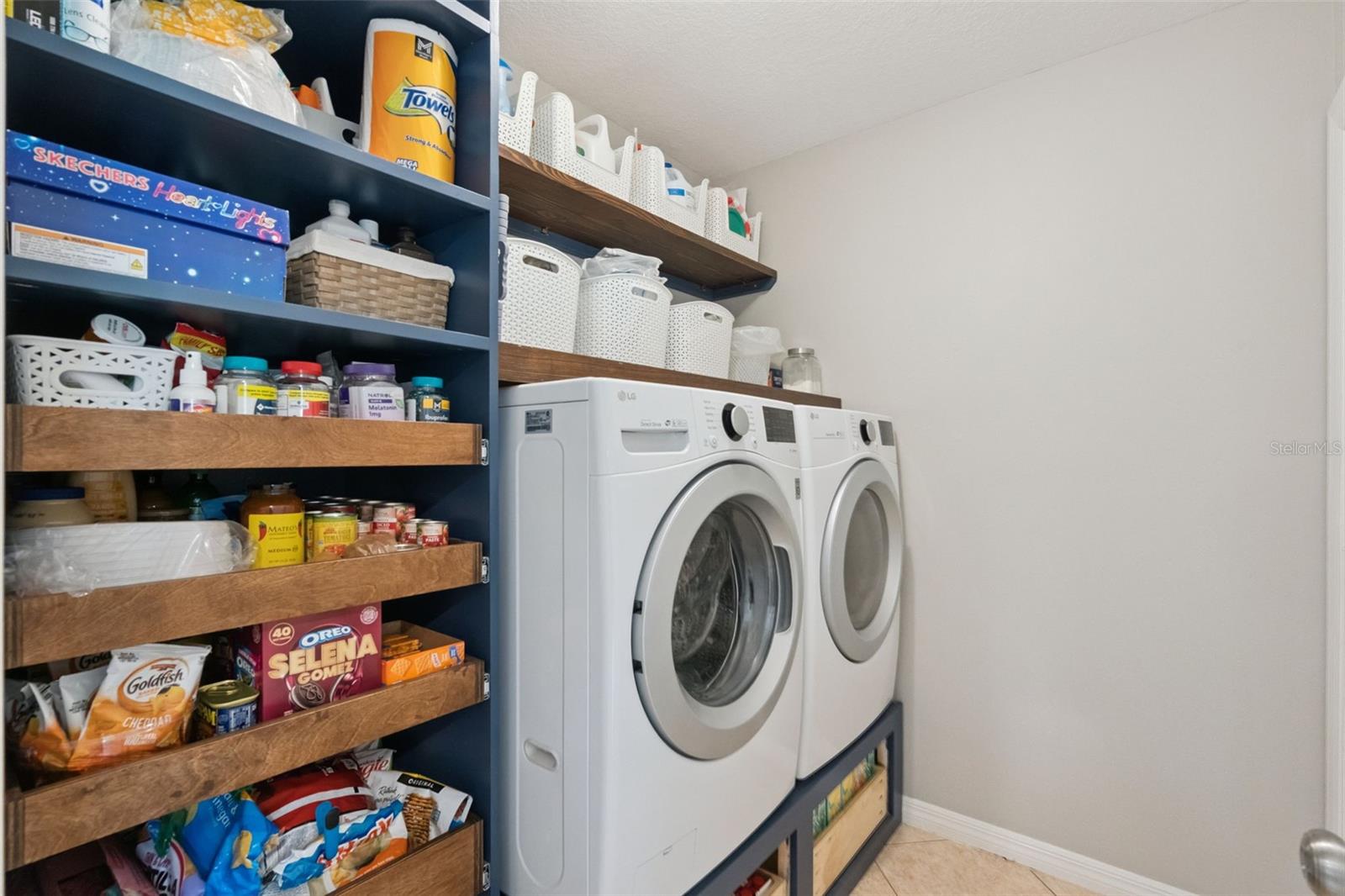 843 BRIGHT MEADOW DR