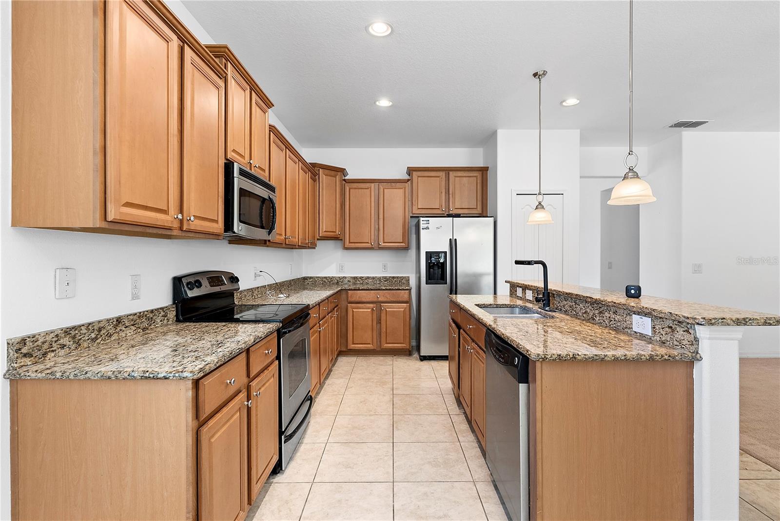 2336 CROSSTON CIR