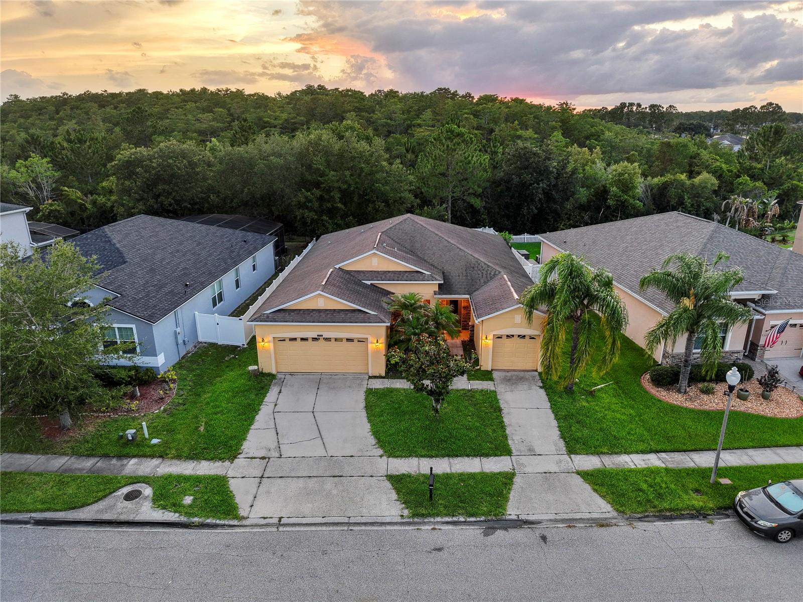 2336 CROSSTON CIR