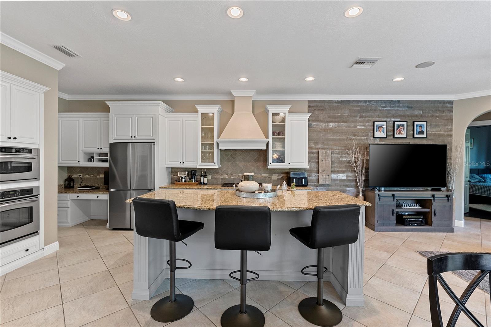 9626 HATTON CIR