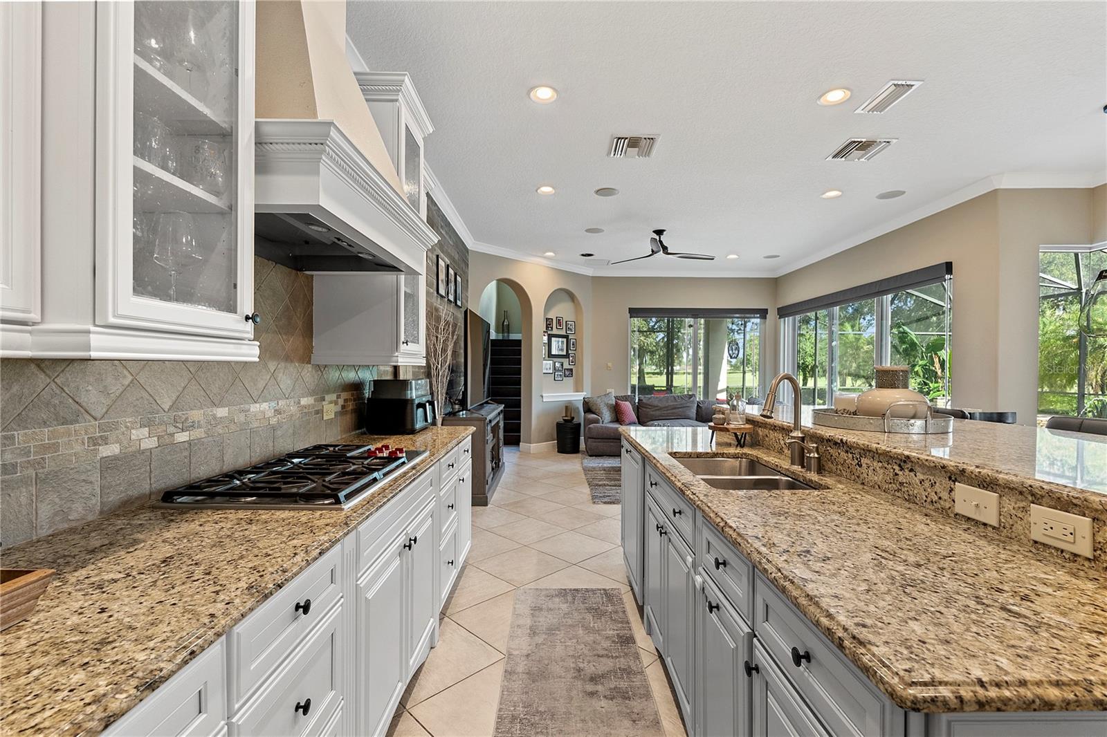 9626 HATTON CIR