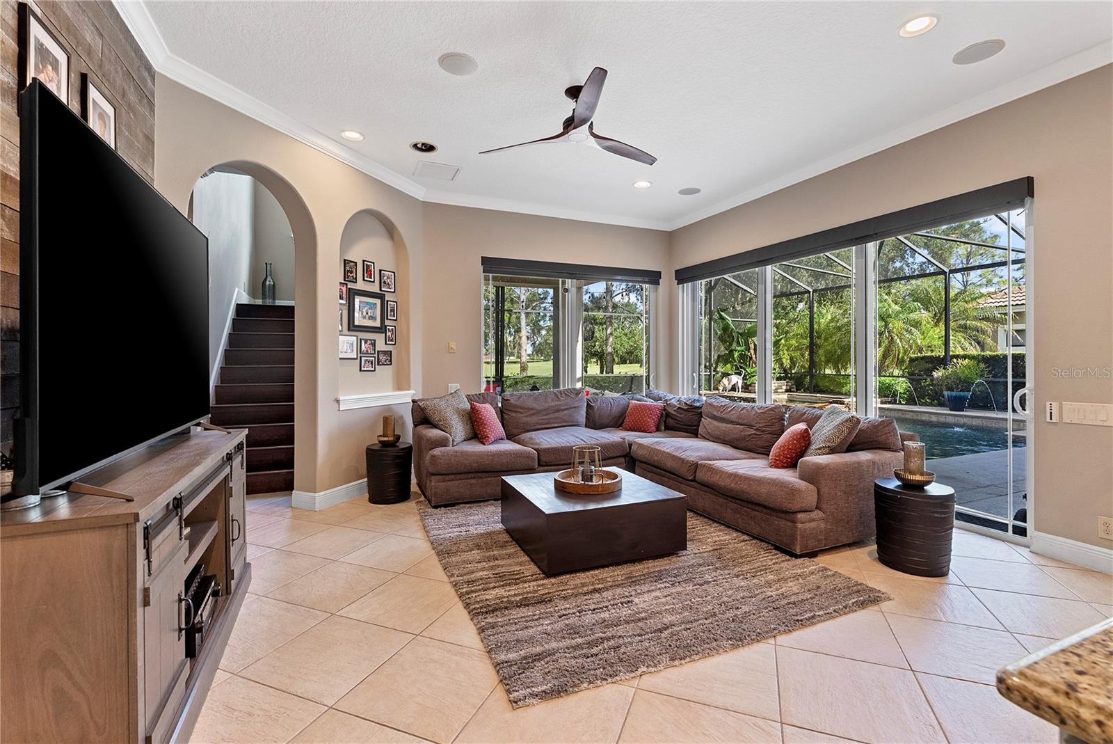 9626 HATTON CIR