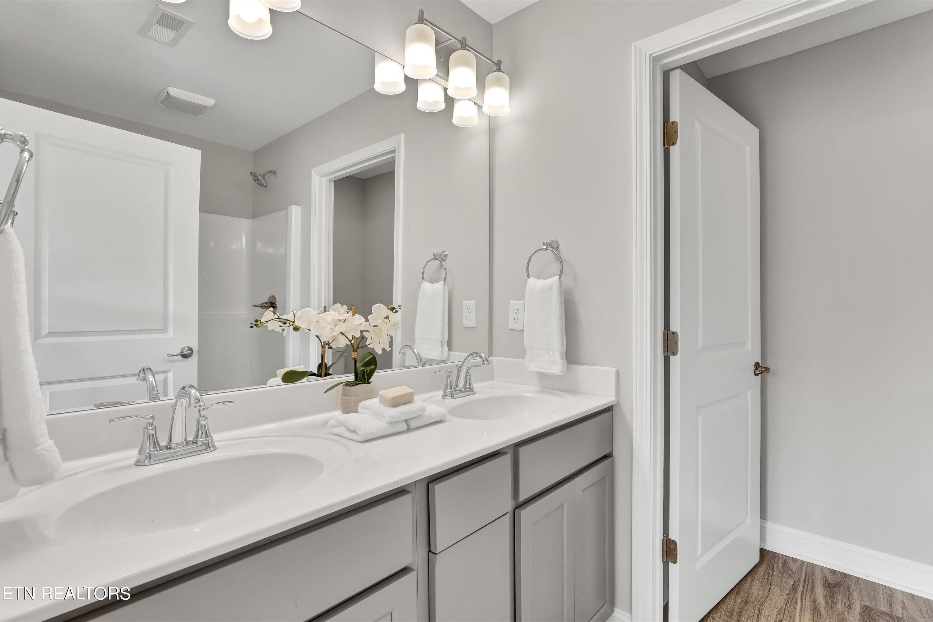 4878 Ancient Glacier Lane