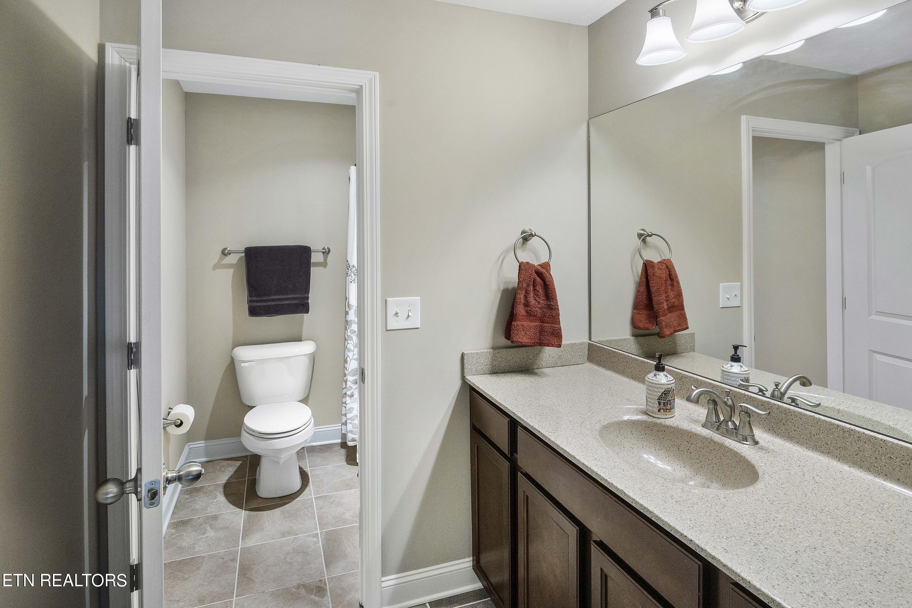 1849 Glen Shady Blvd