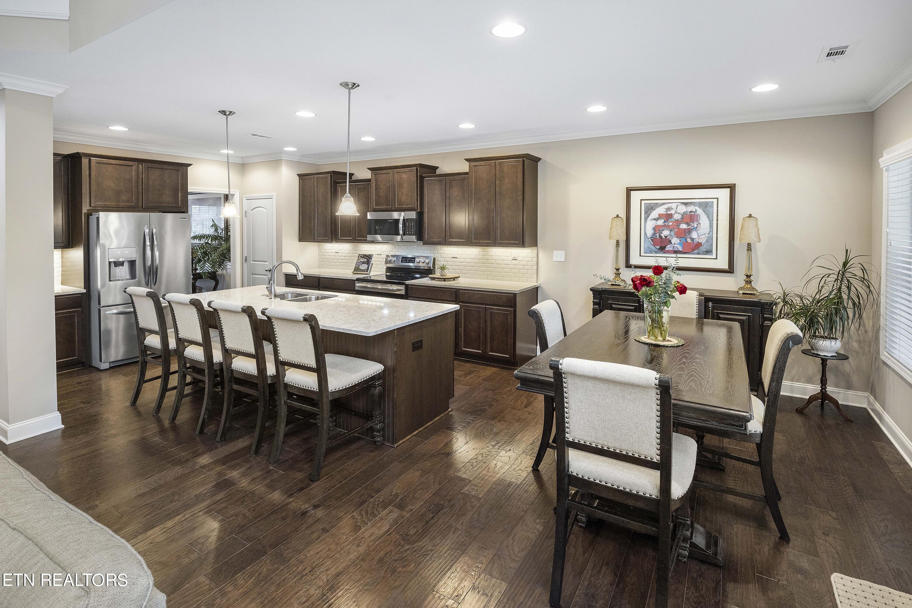 1849 Glen Shady Blvd