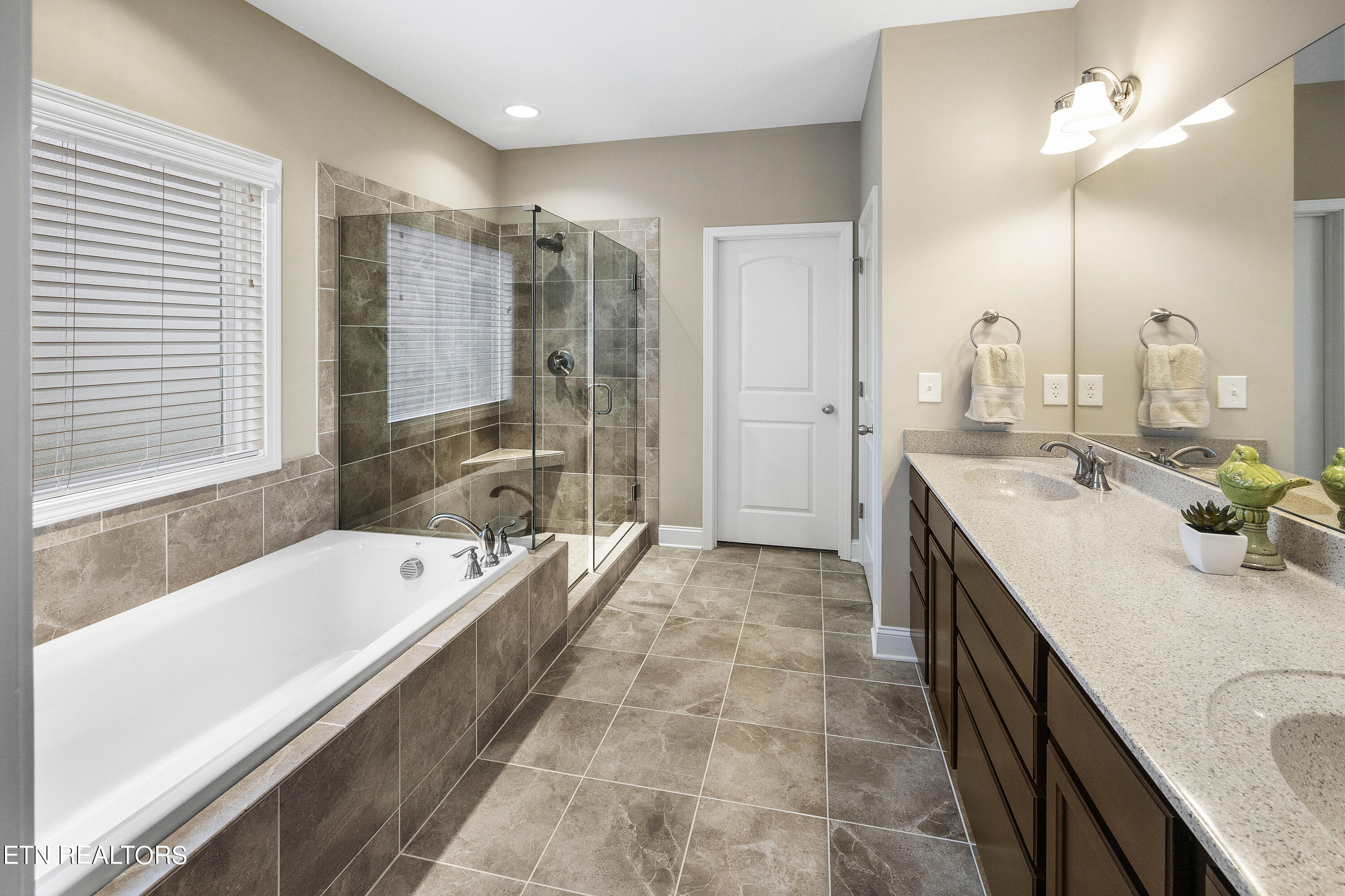 1849 Glen Shady Blvd