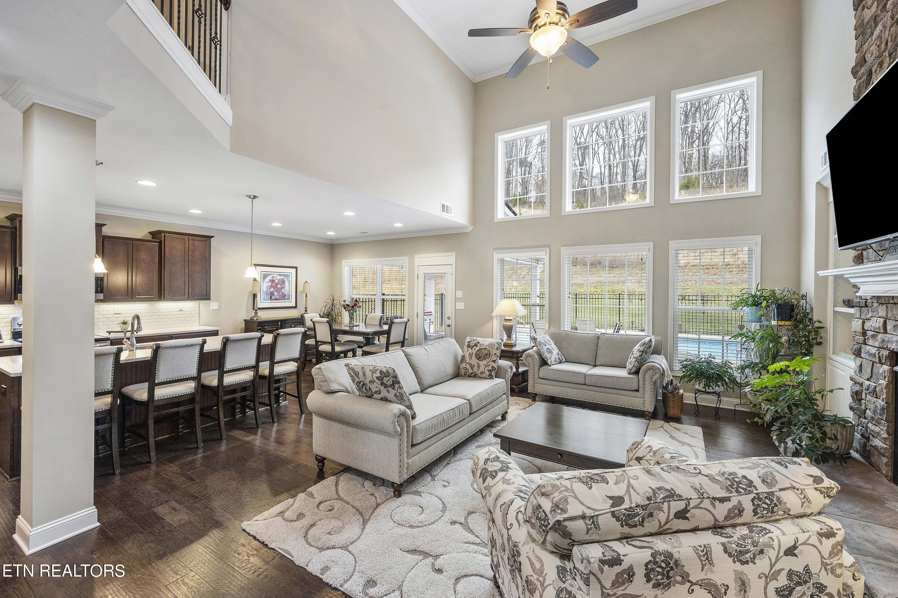 1849 Glen Shady Blvd