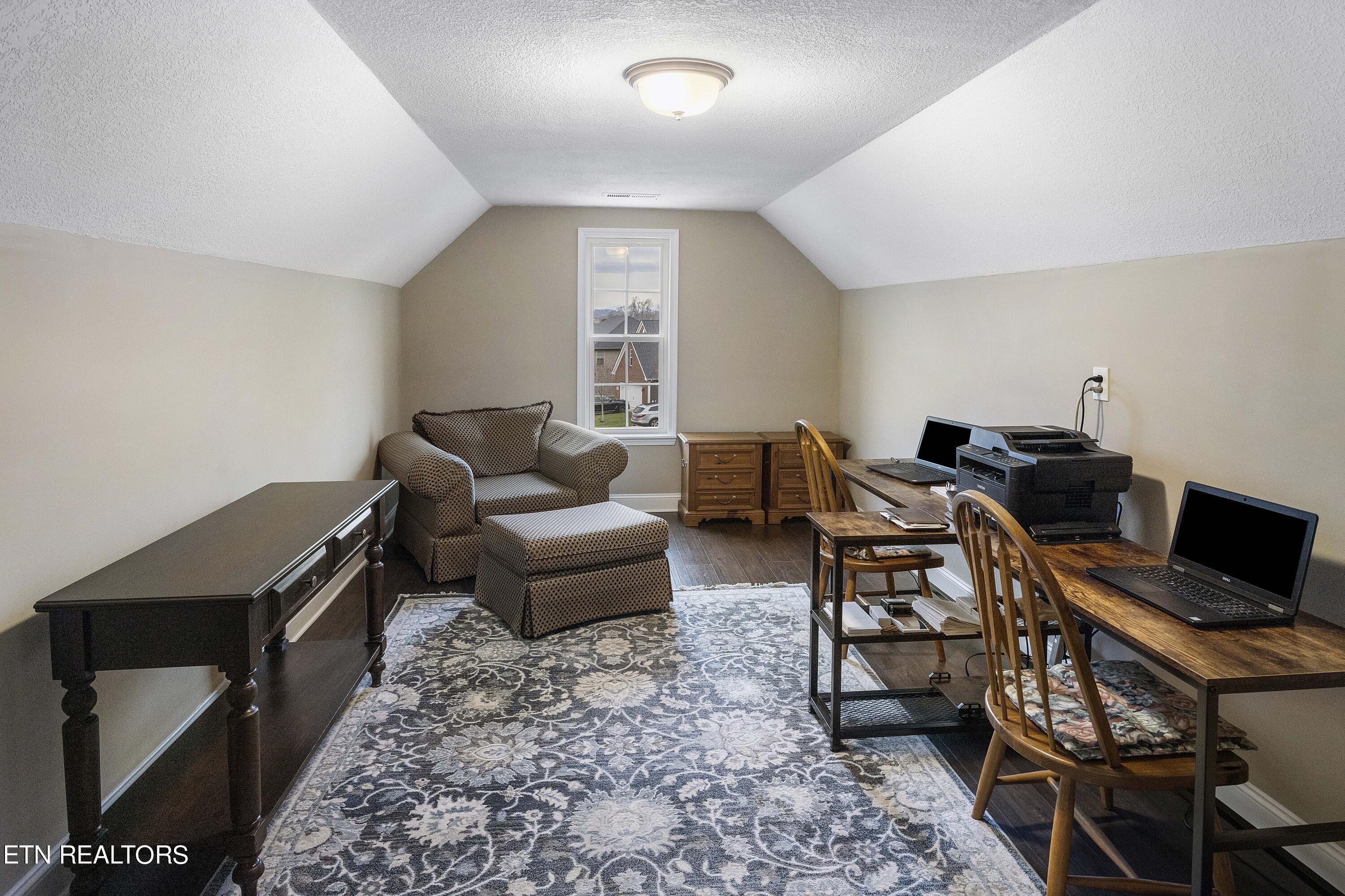 1849 Glen Shady Blvd