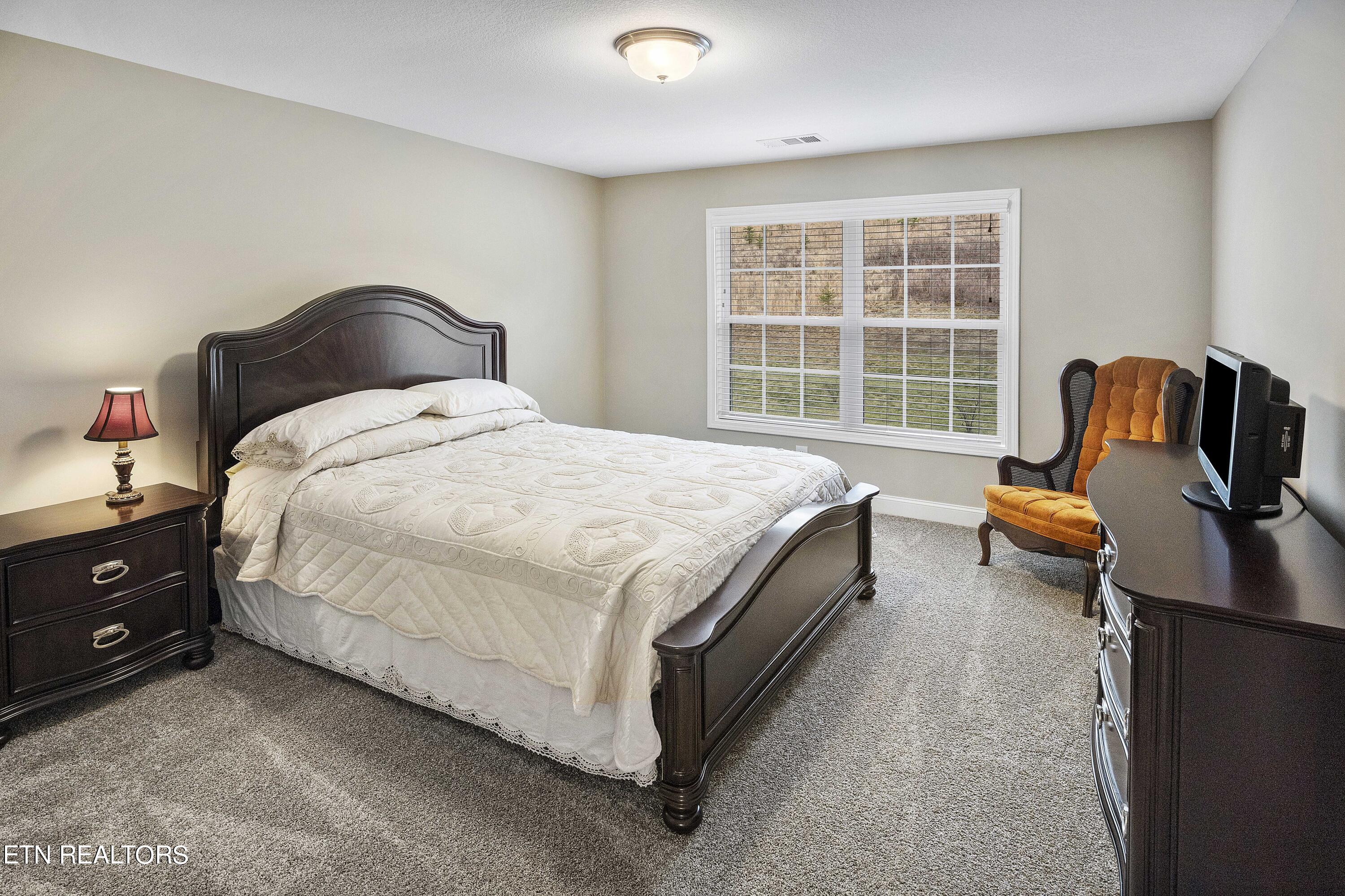 1849 Glen Shady Blvd