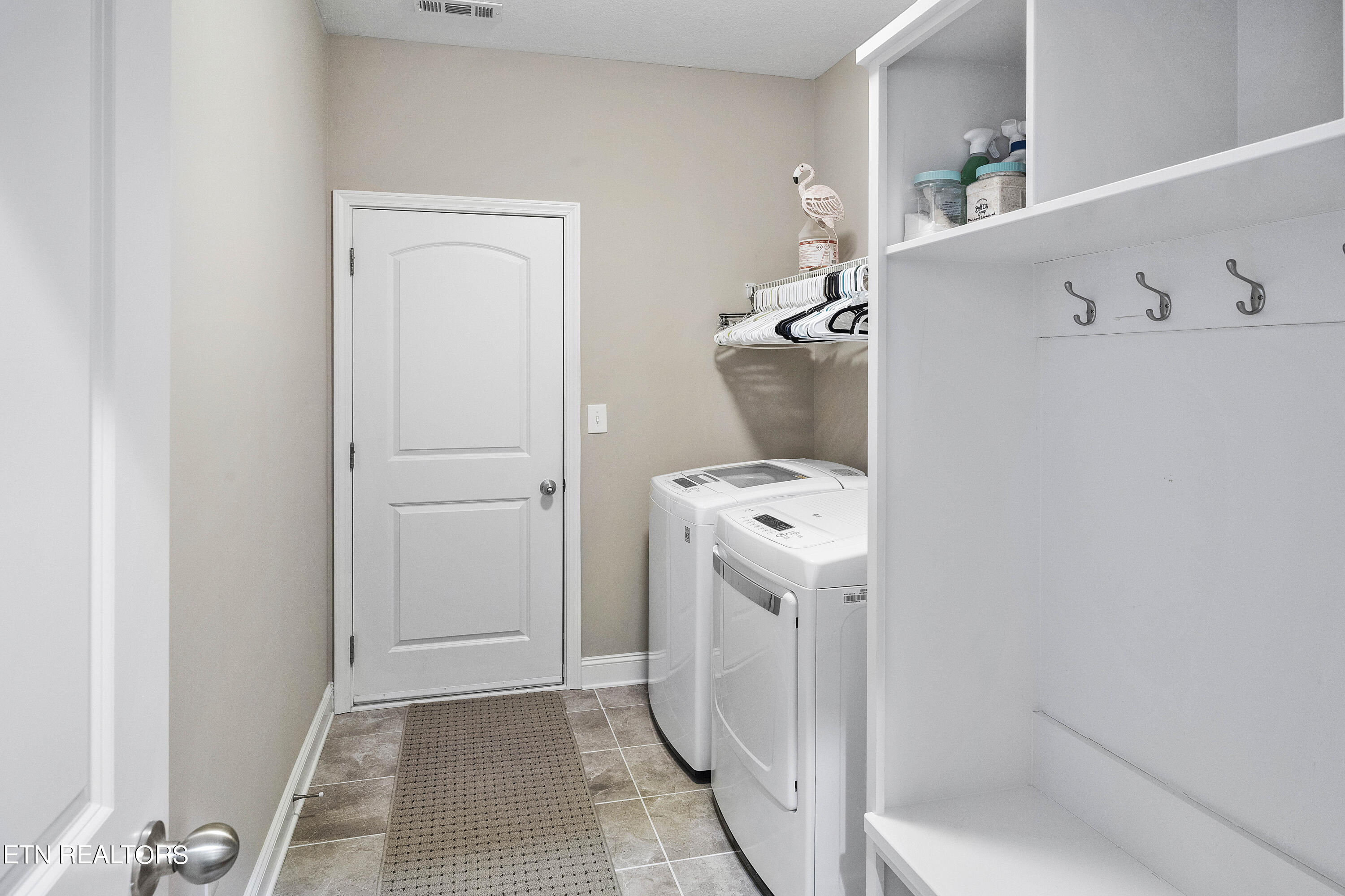 1849 Glen Shady Blvd