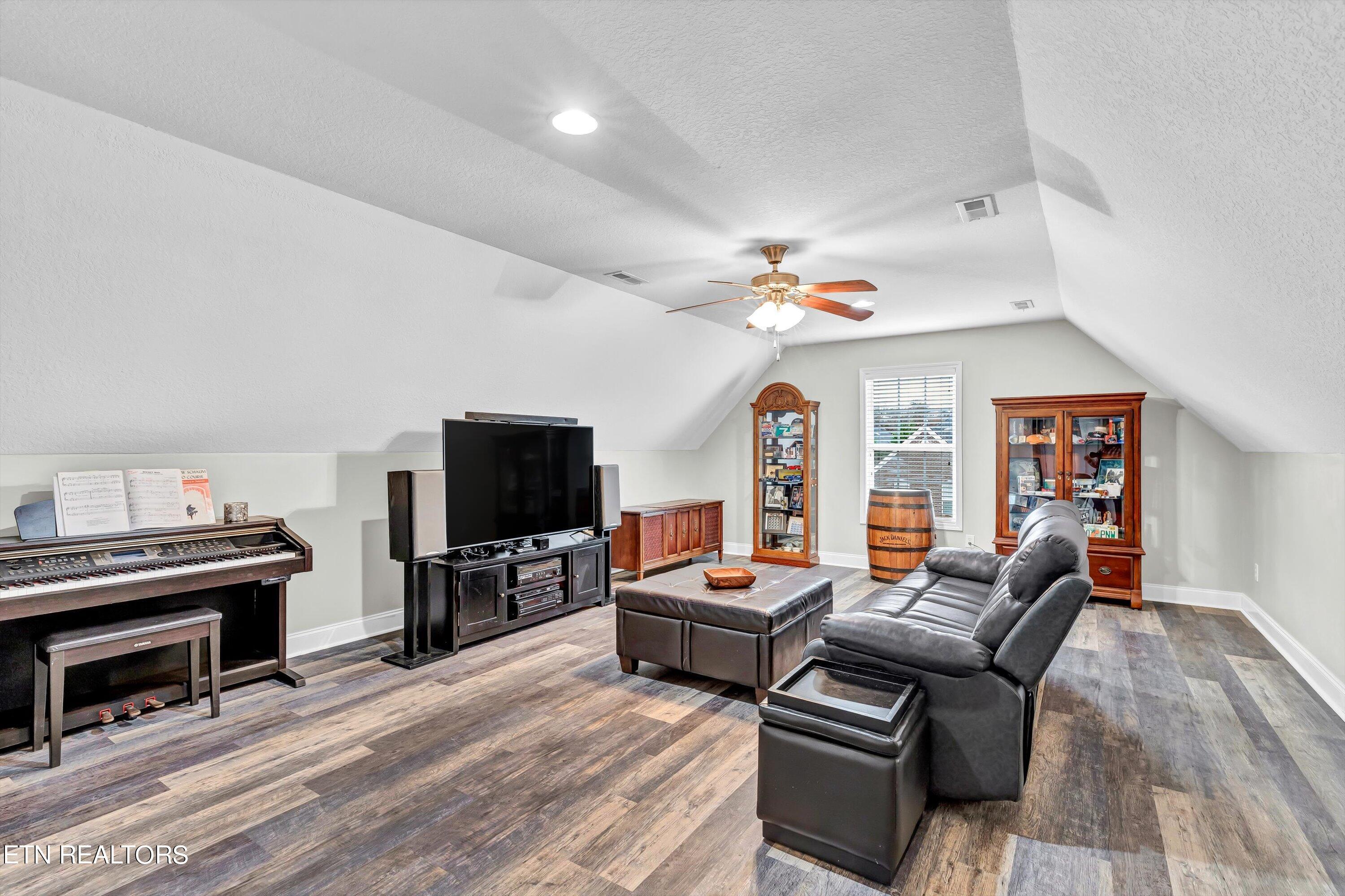 862 Silver Leaf Drive