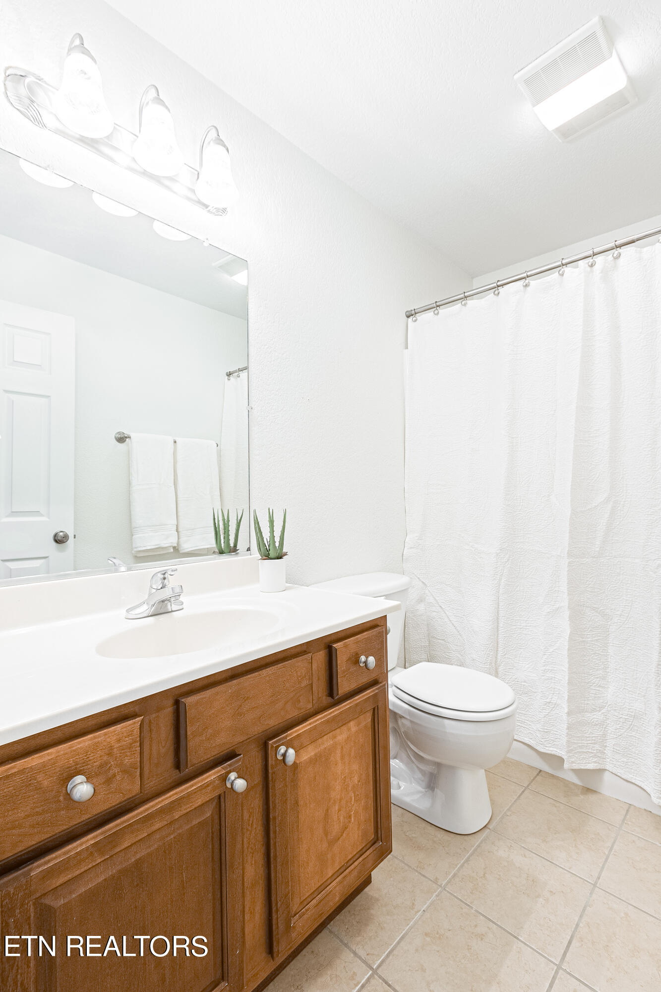 623 concord Villas Way