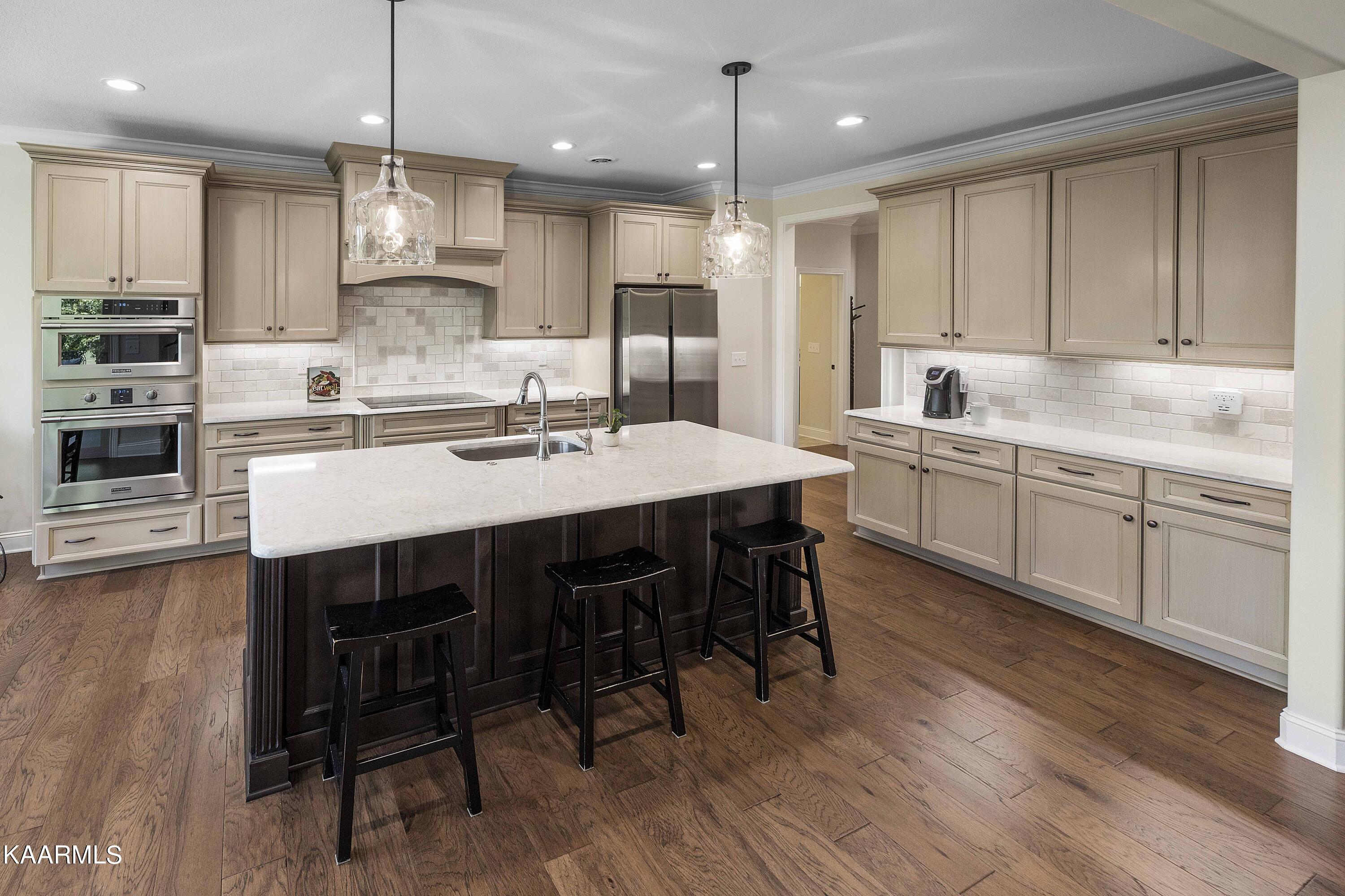 1702 Stone Harbor Blvd