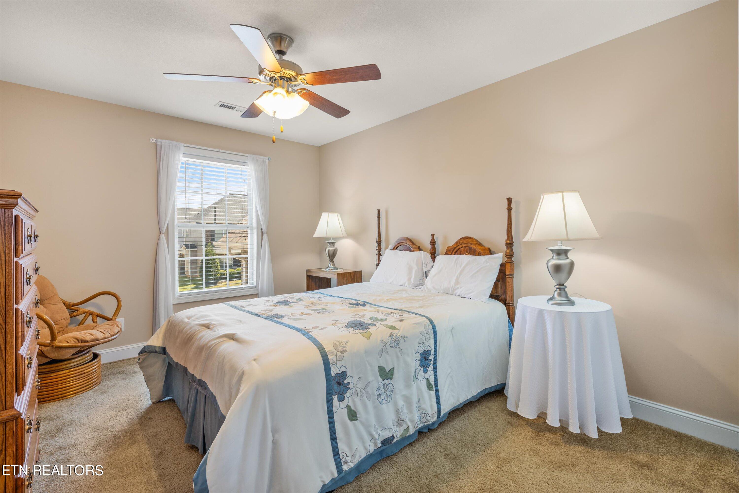 2463 Clinging Vine Lane