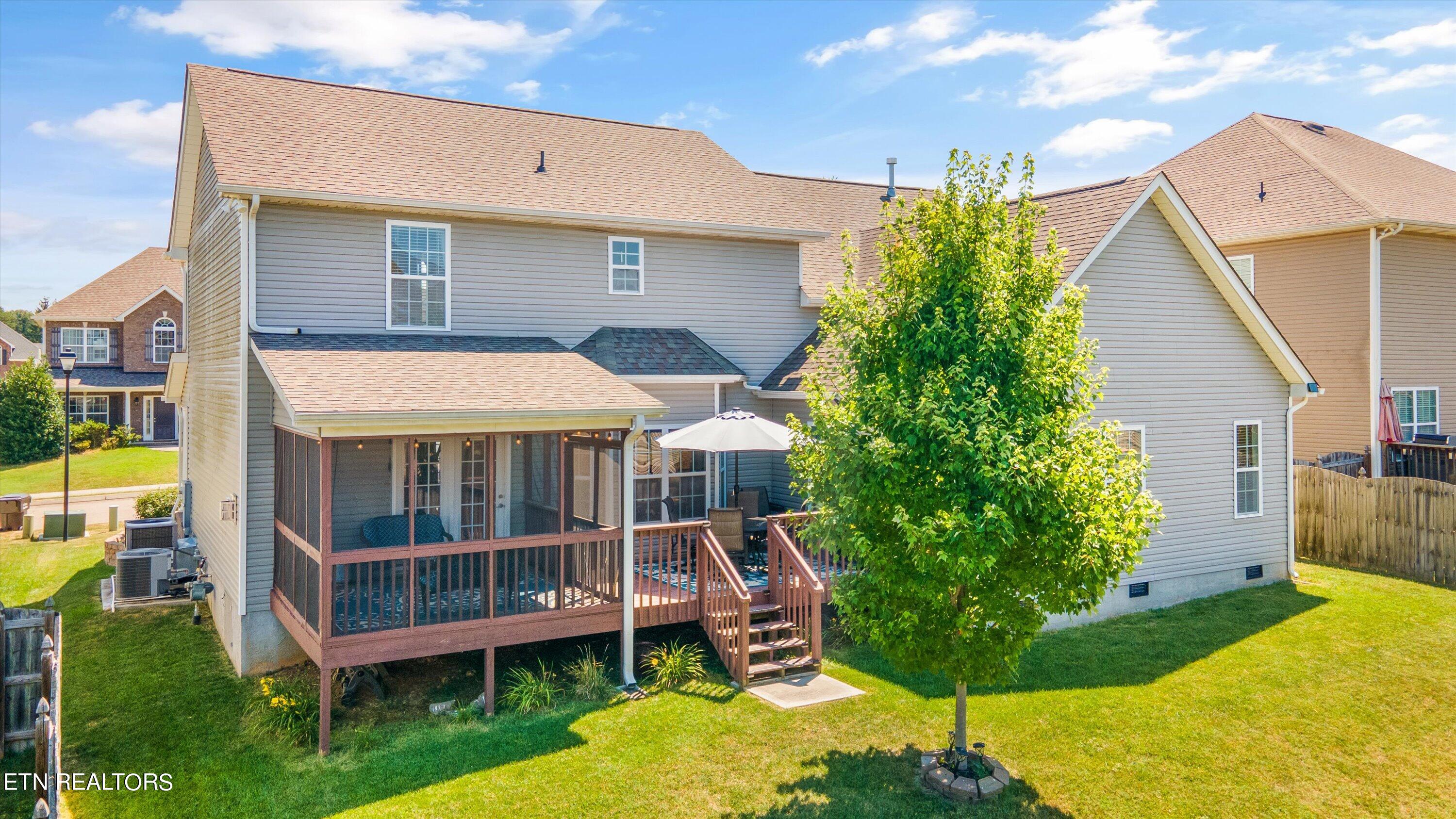 2463 Clinging Vine Lane