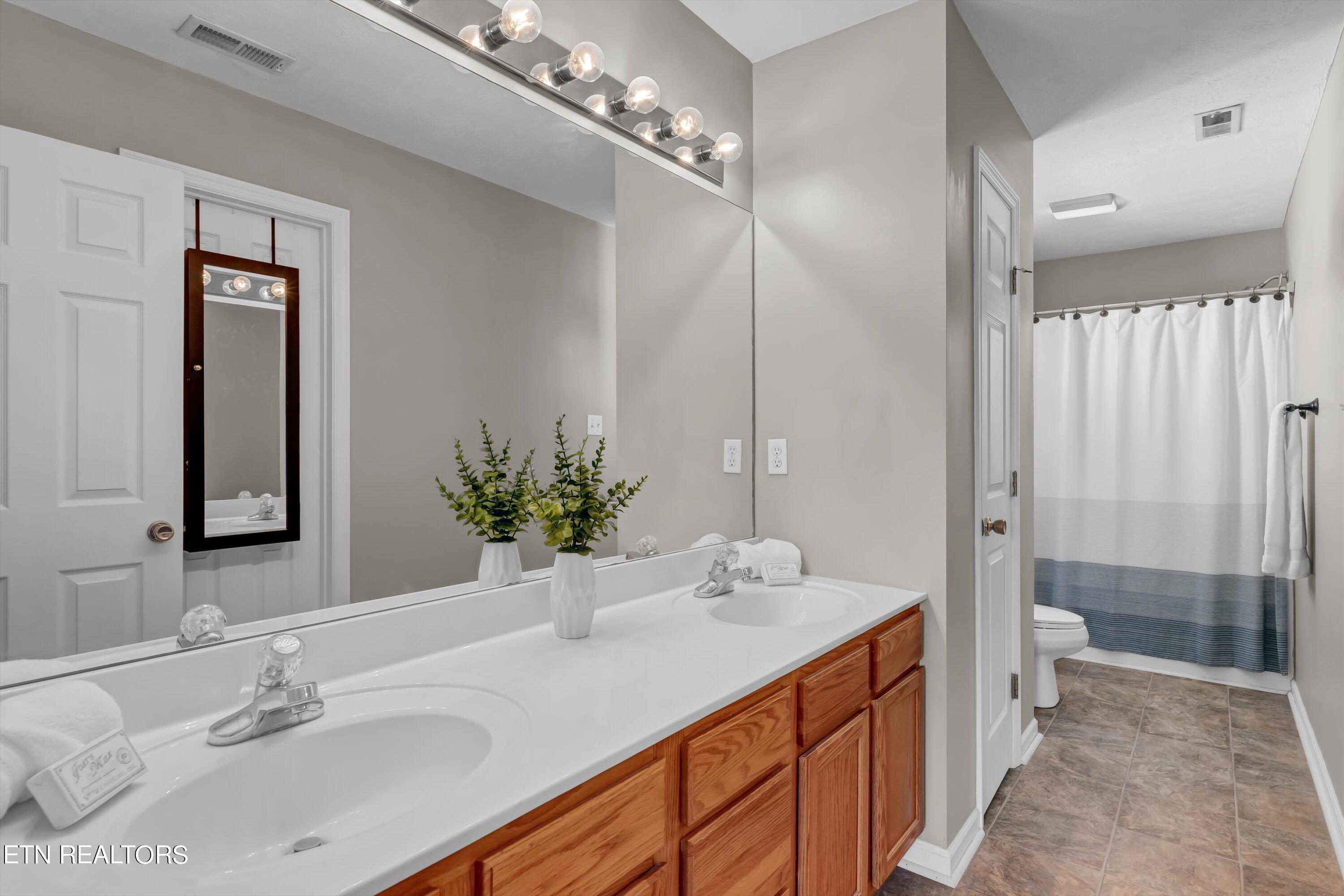 7250 Haynesfield Lane