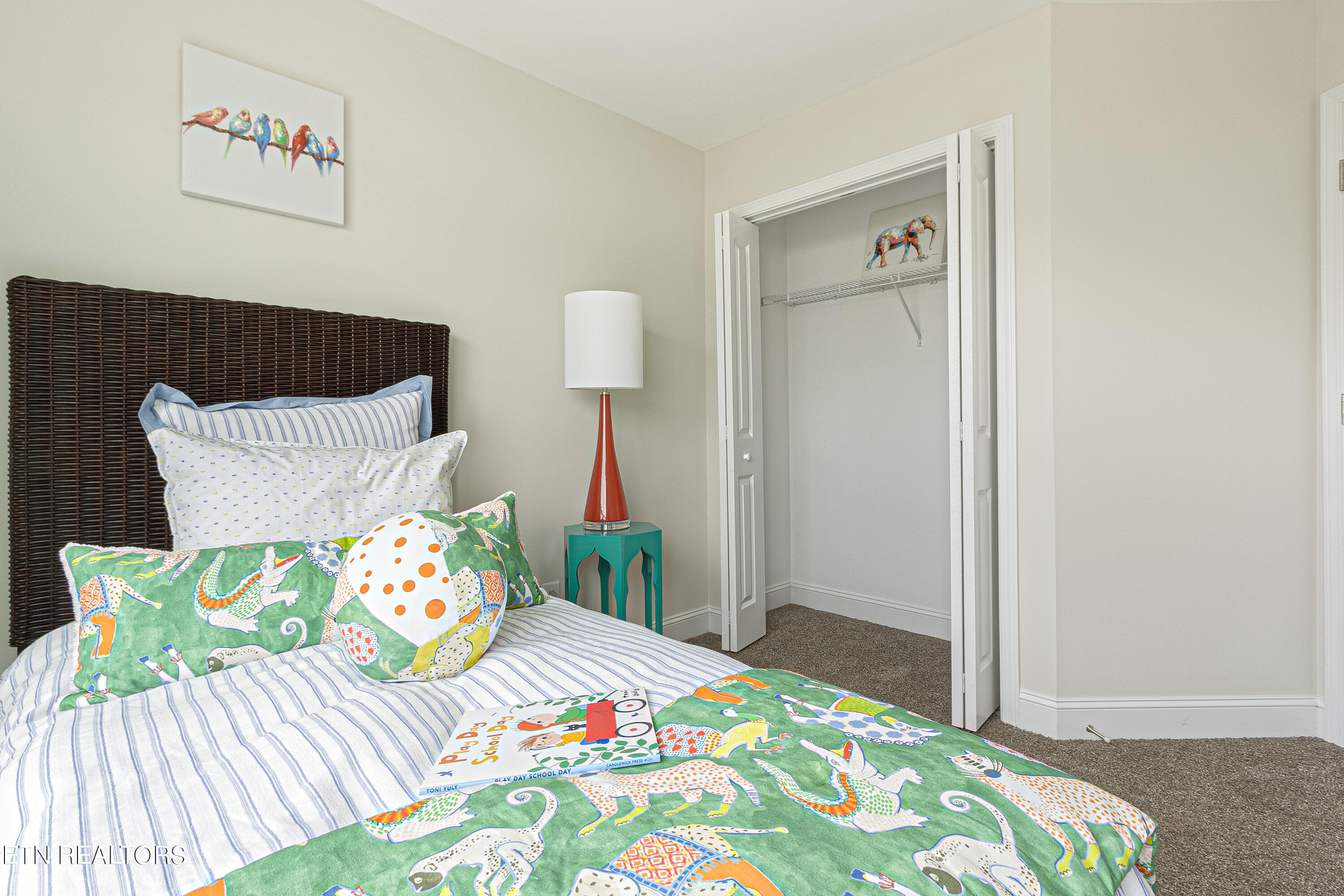 4874 Ancient Glacier Lane