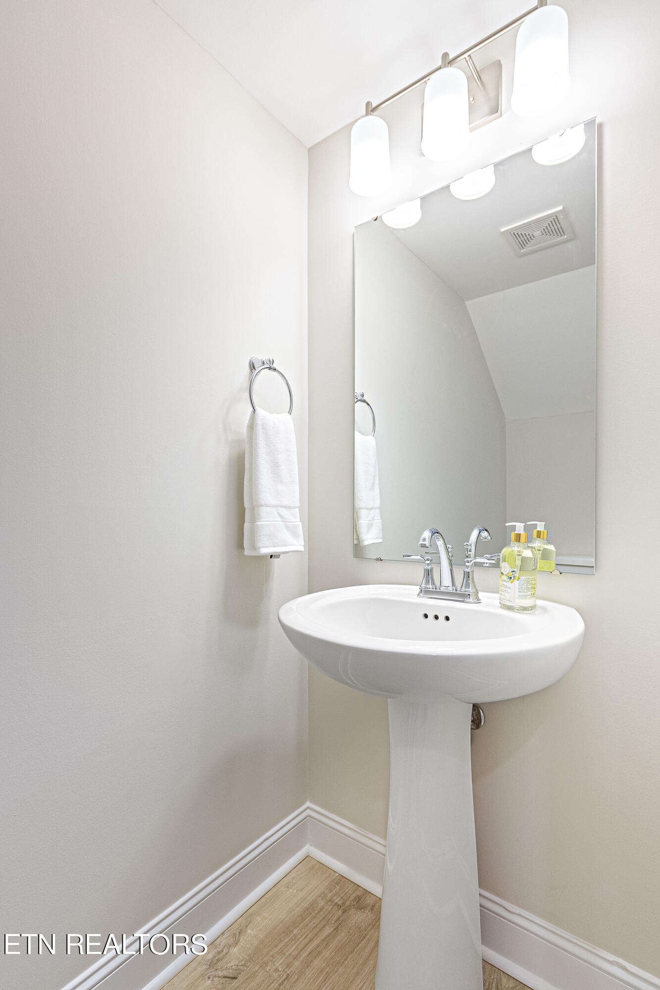 4874 Ancient Glacier Lane