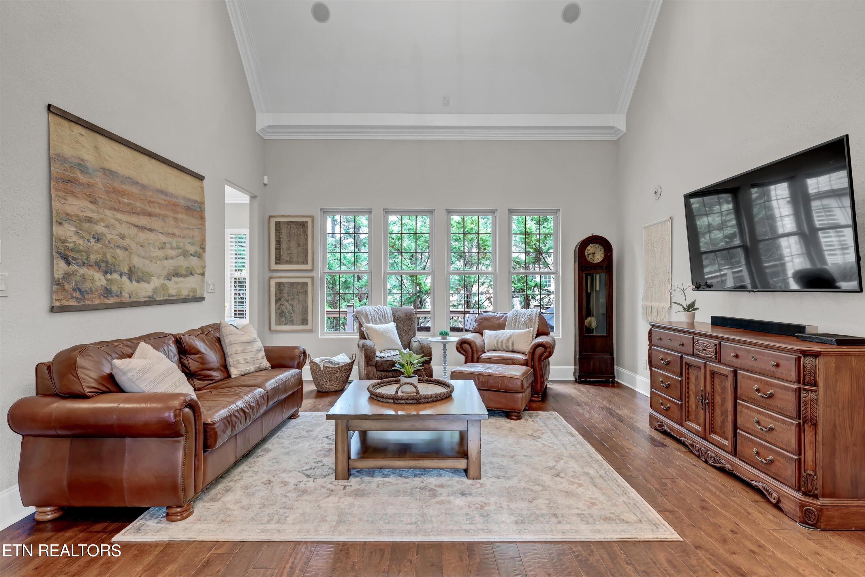 1201 Barton Place Lane