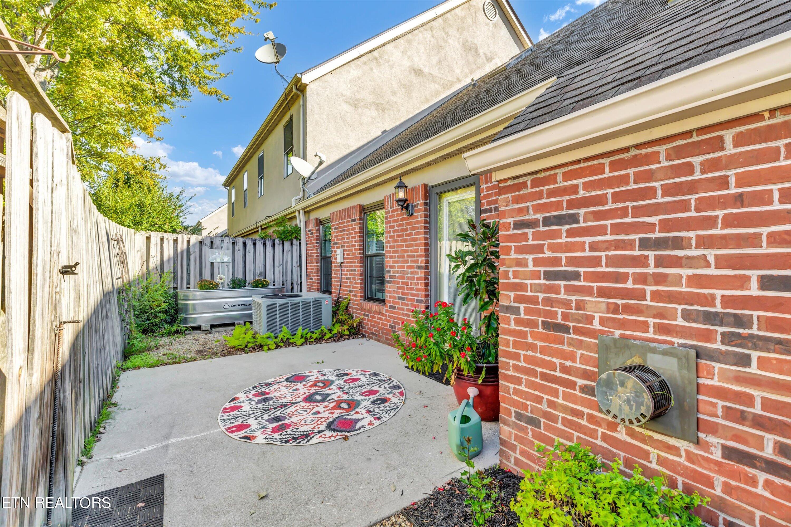 515 Farragut Commons Drive