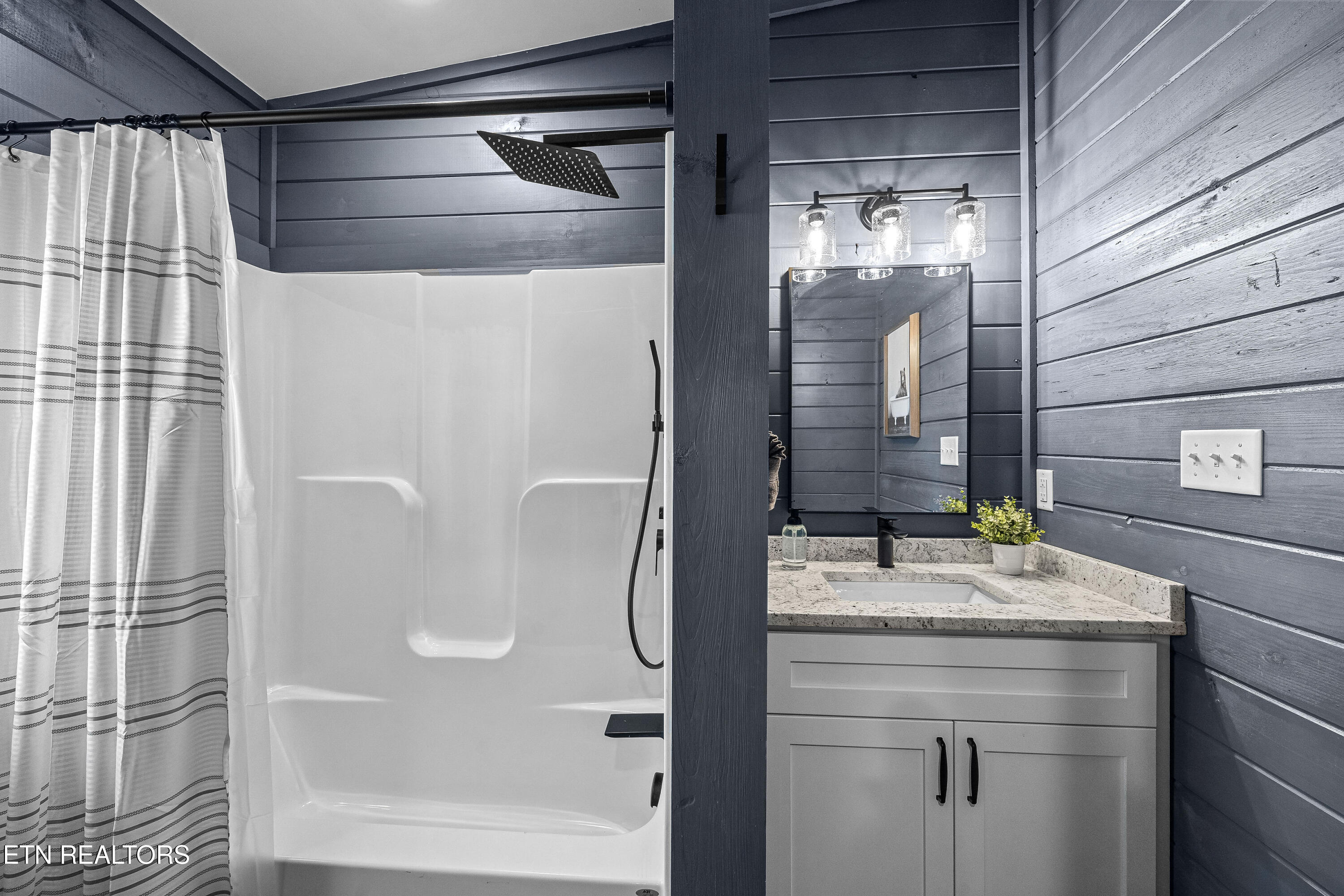 1374 Lake Haven Way Way