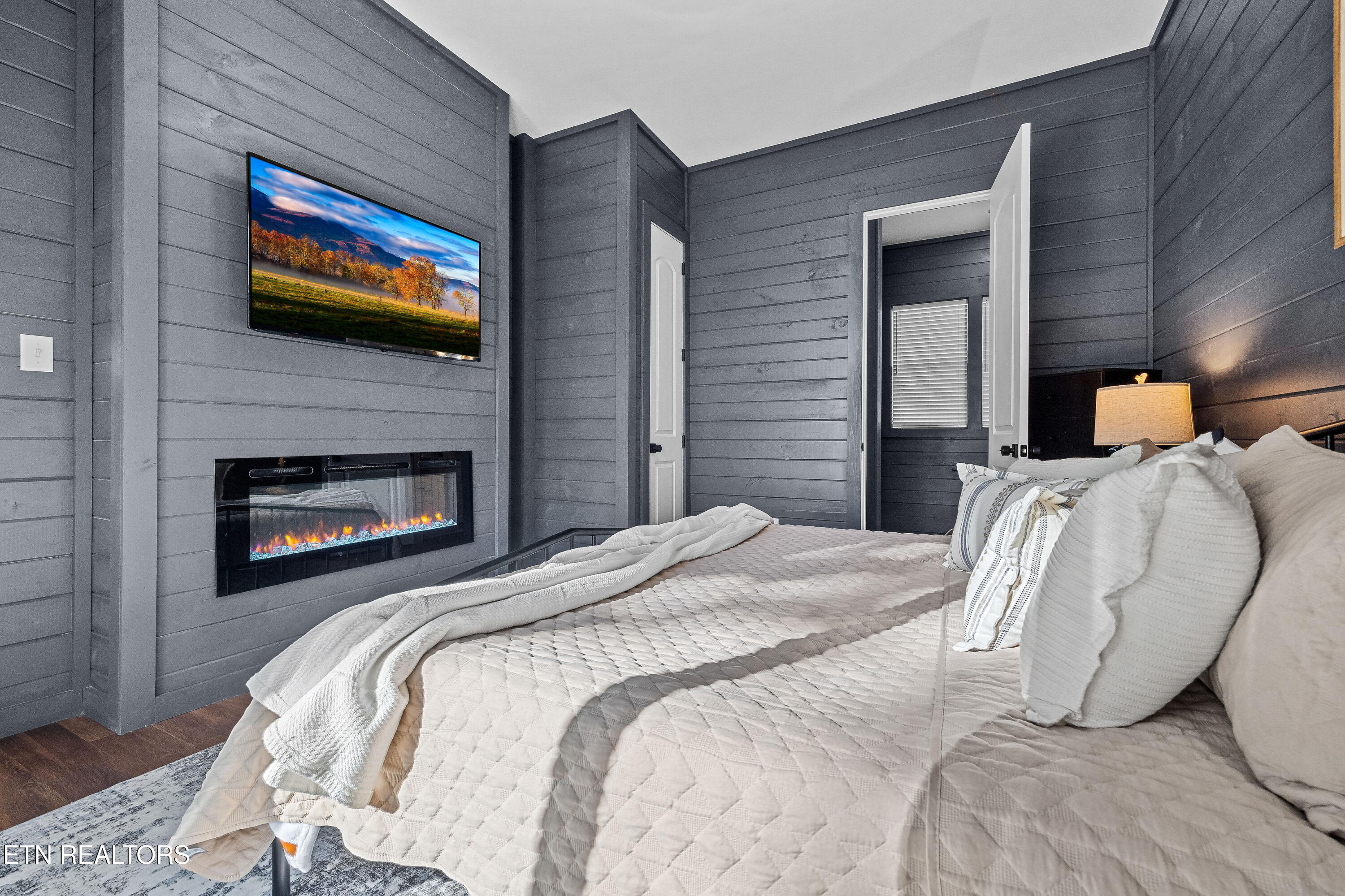 1374 Lake Haven Way Way