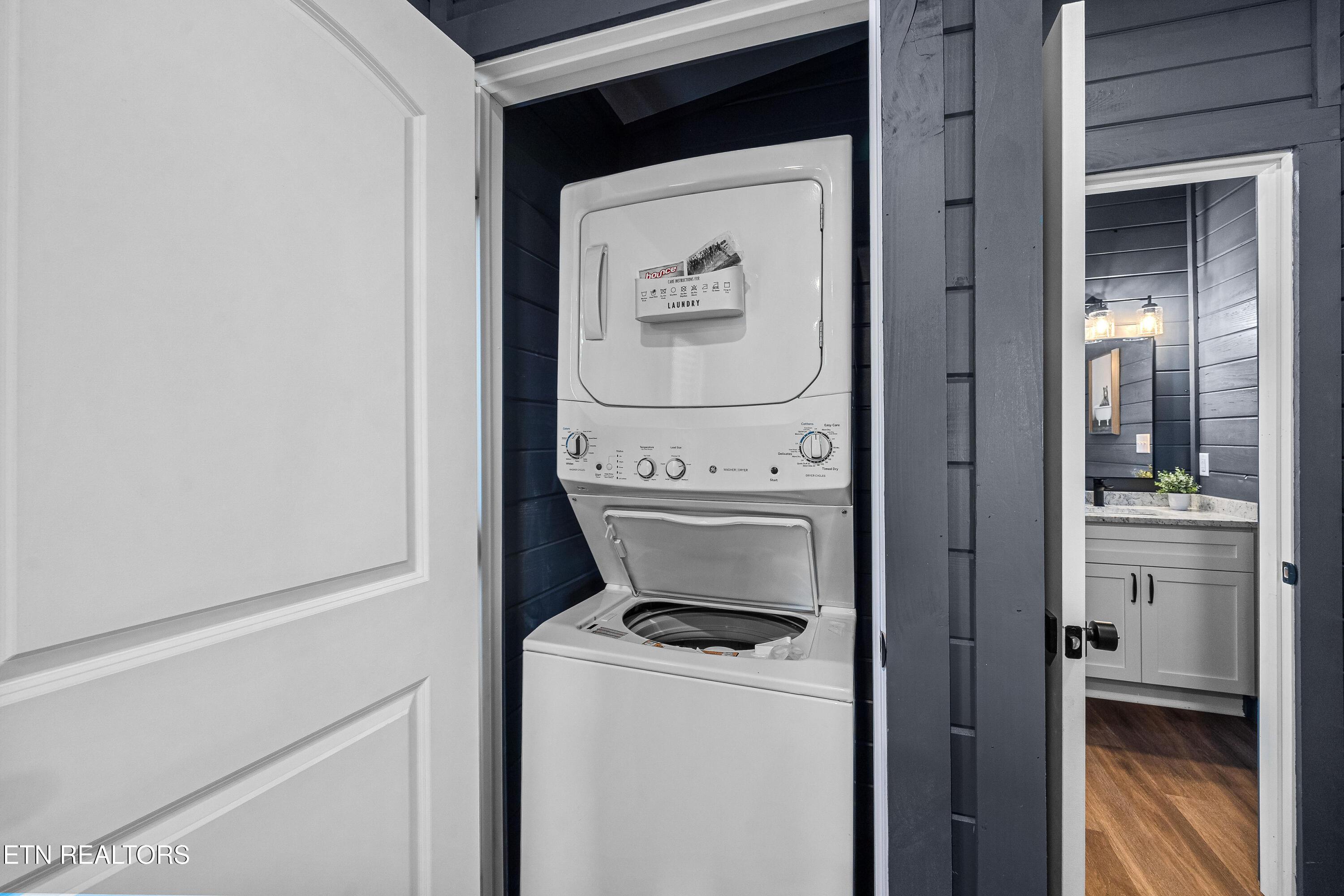 1374 Lake Haven Way Way