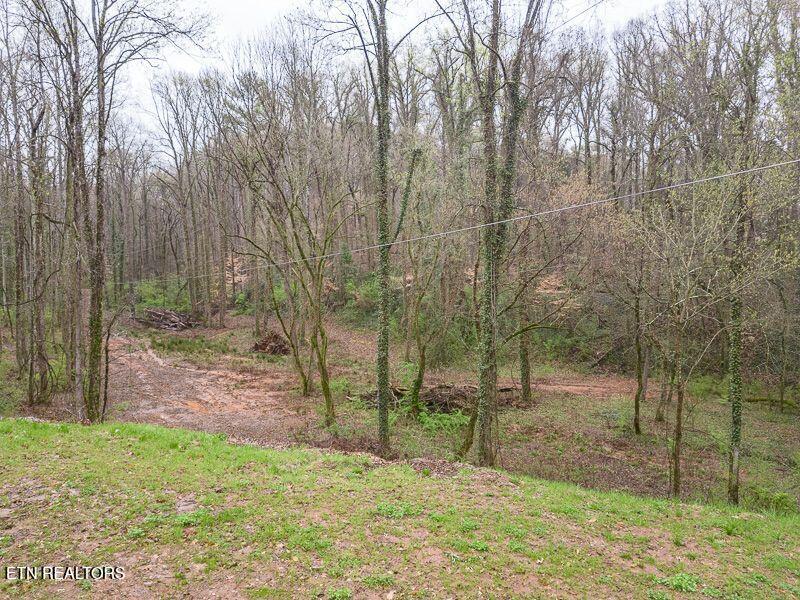 3827 Maloney Rd