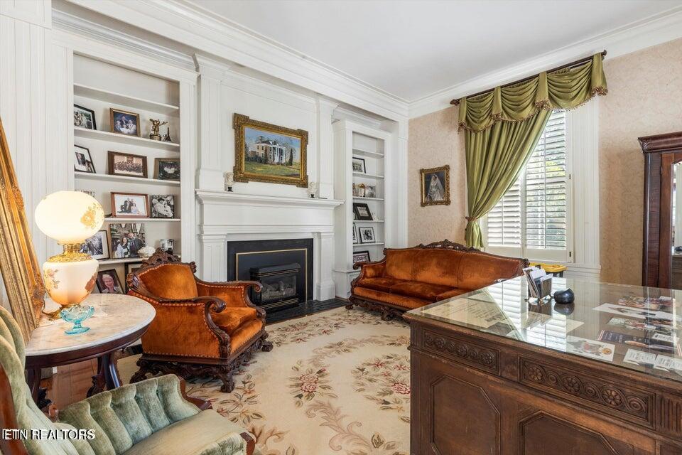 2492 River Rd
