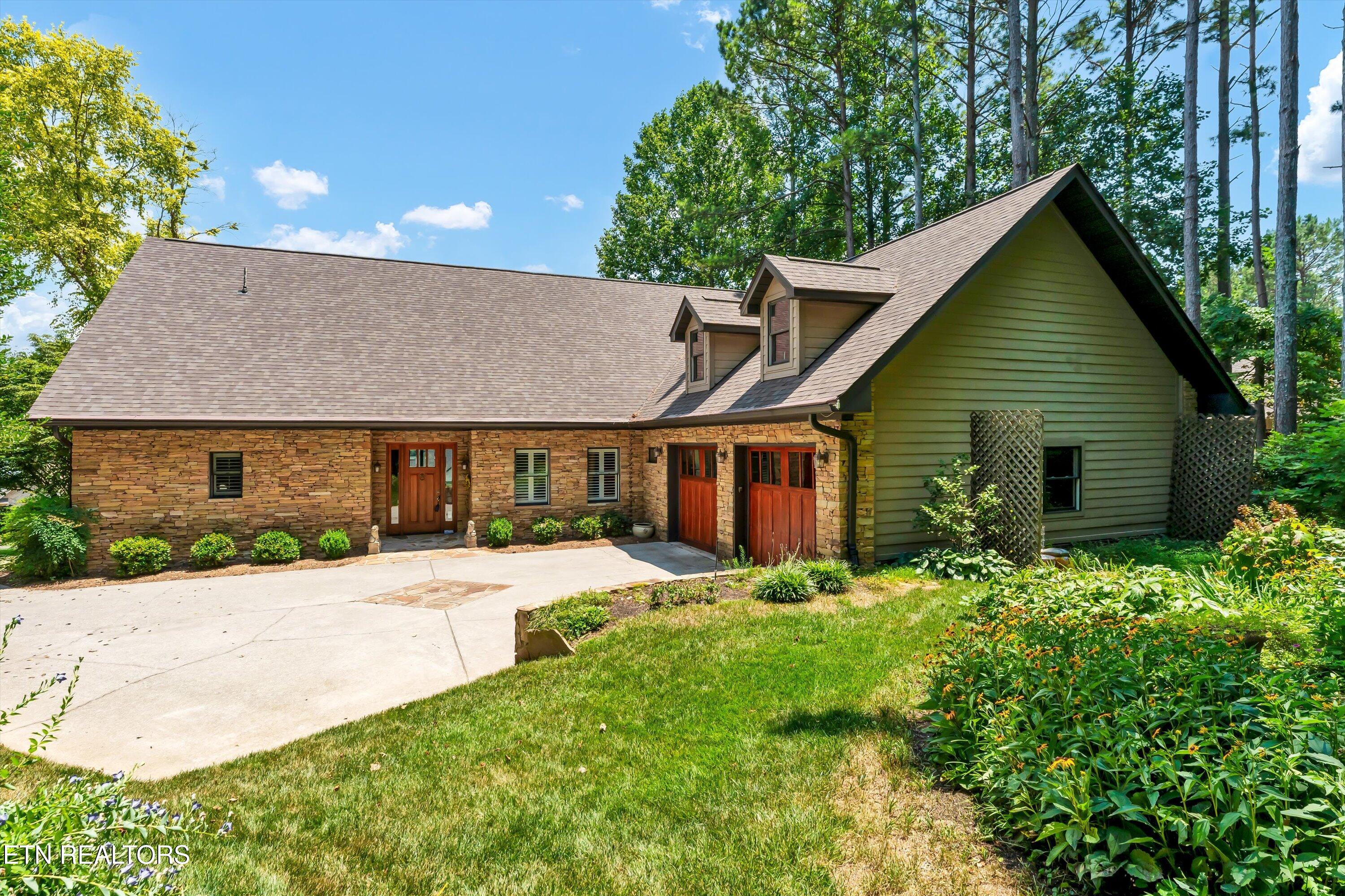 215 Dudala Way