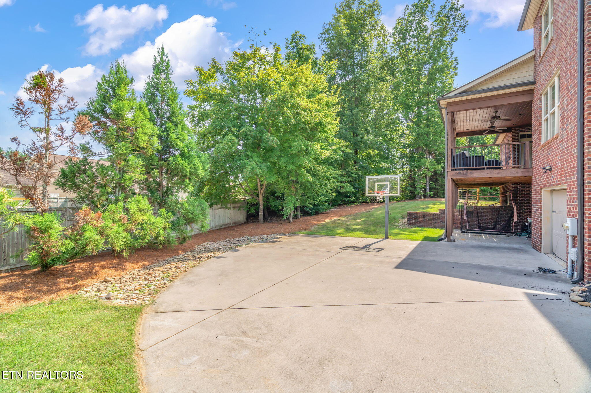 2115 Jakes Walk Lane