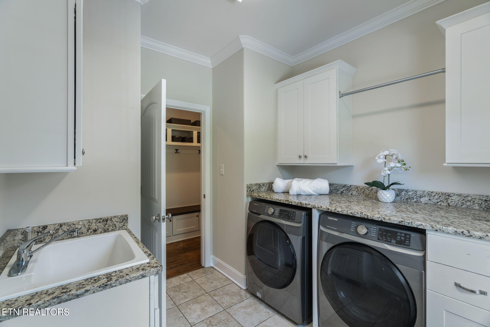 2115 Jakes Walk Lane