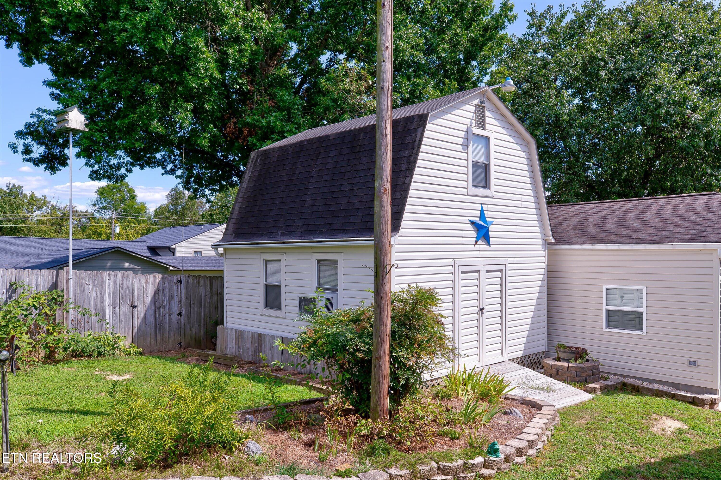 121 Highland Drive