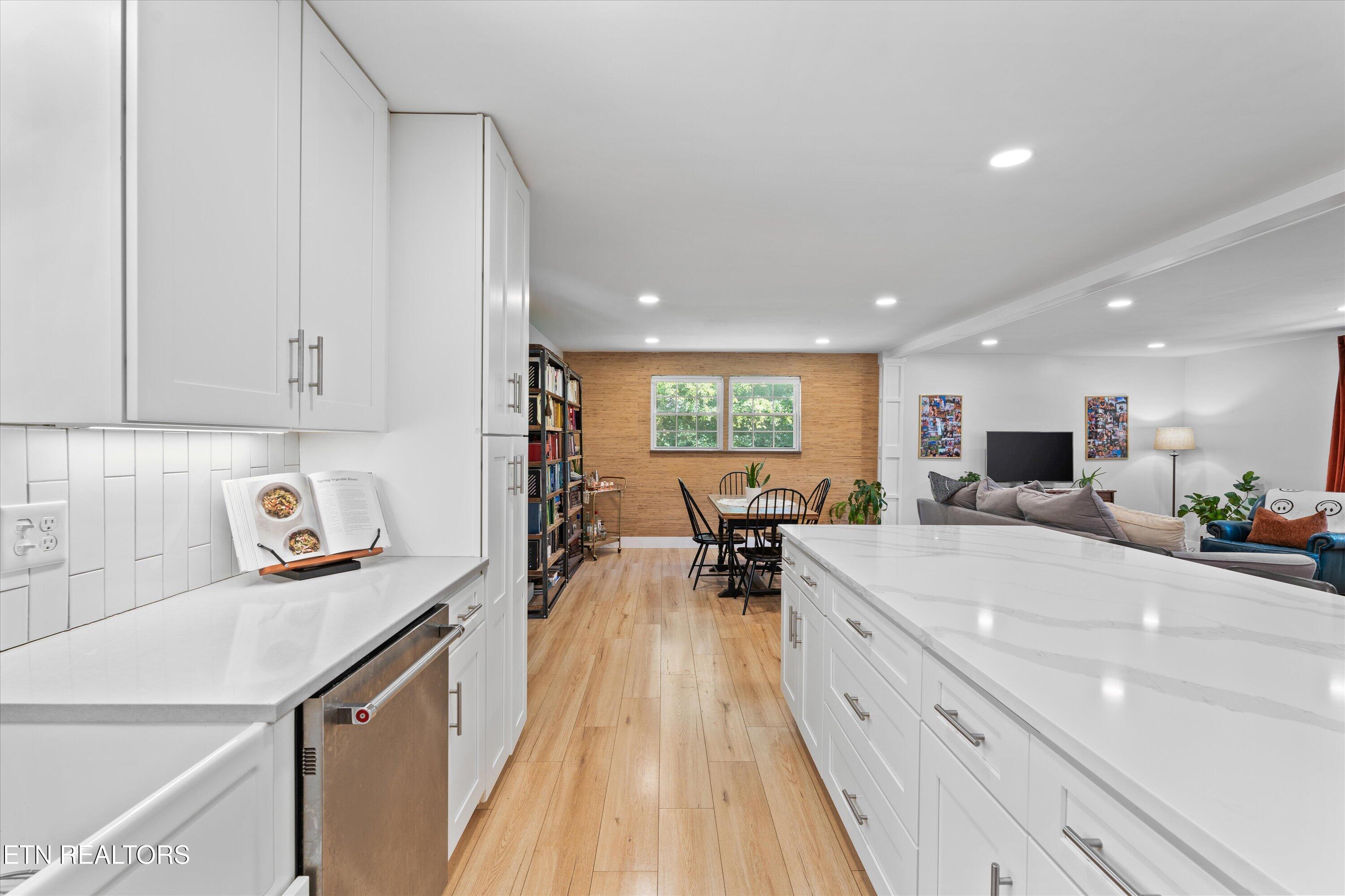 8721 SW Rushmore Drive Drive