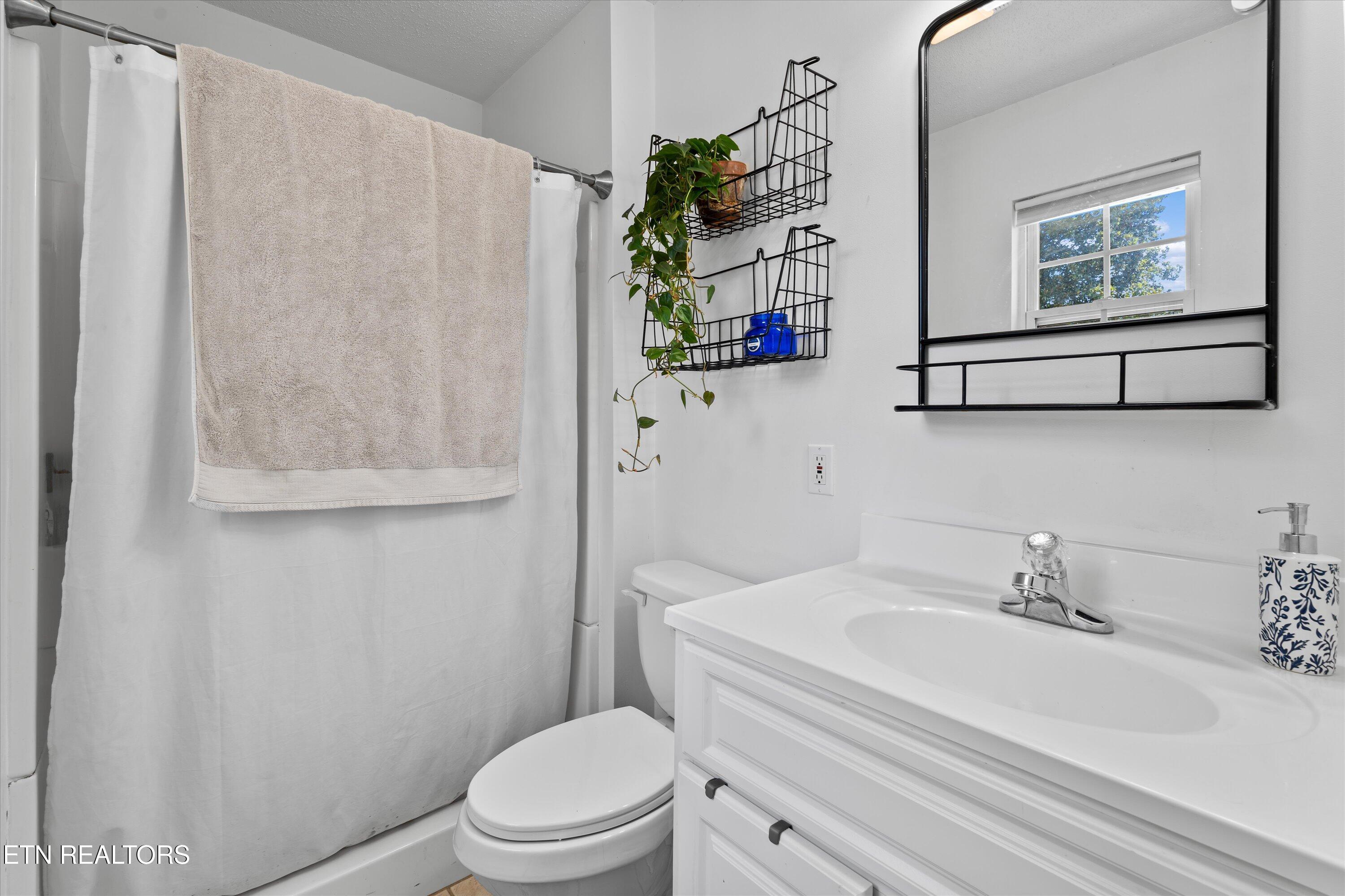 8721 SW Rushmore Drive Drive