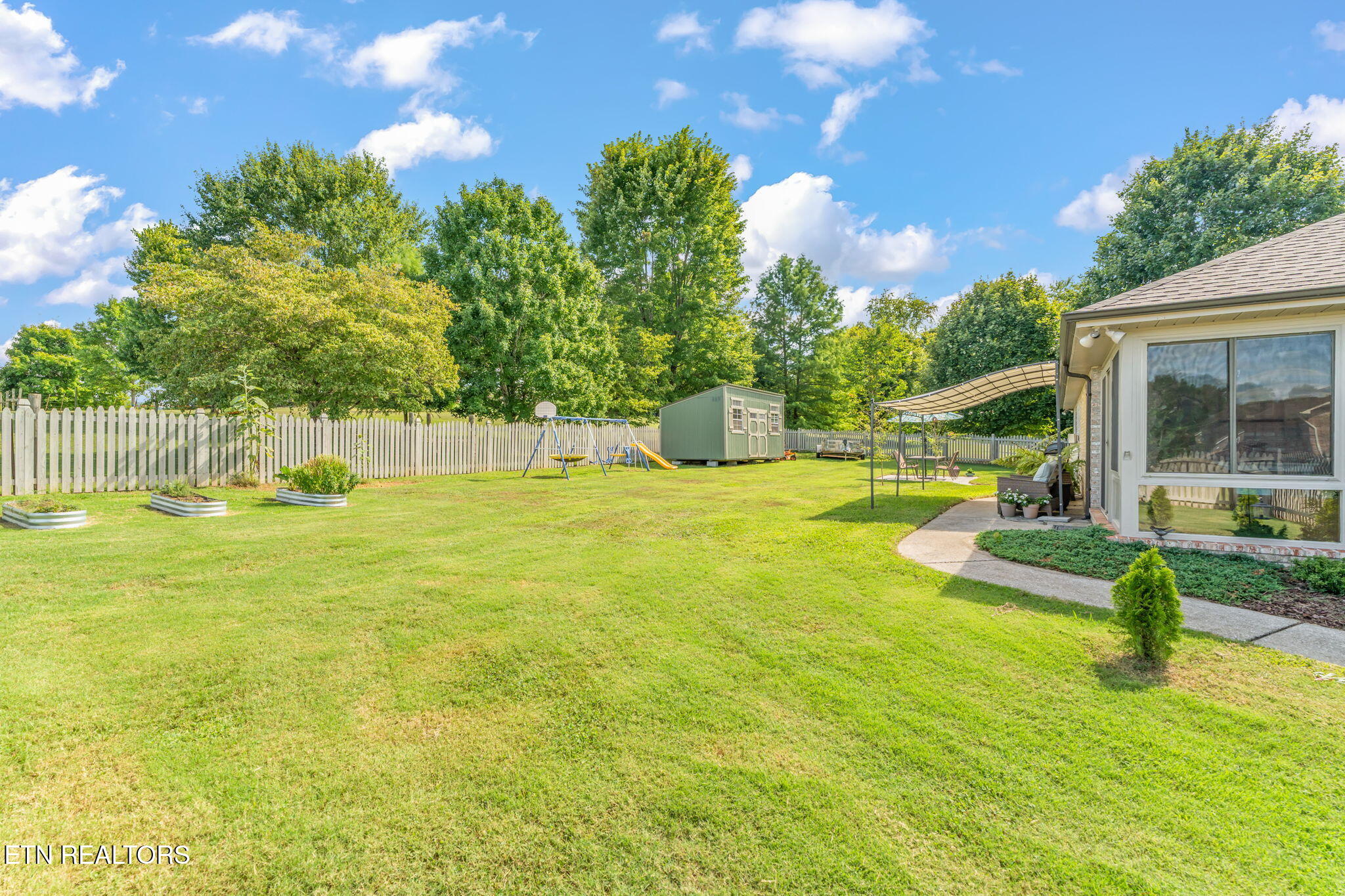 4006 Floyd Drive