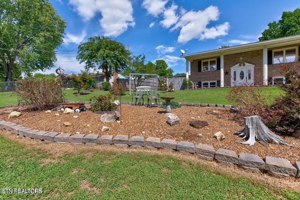 121 Highland Drive