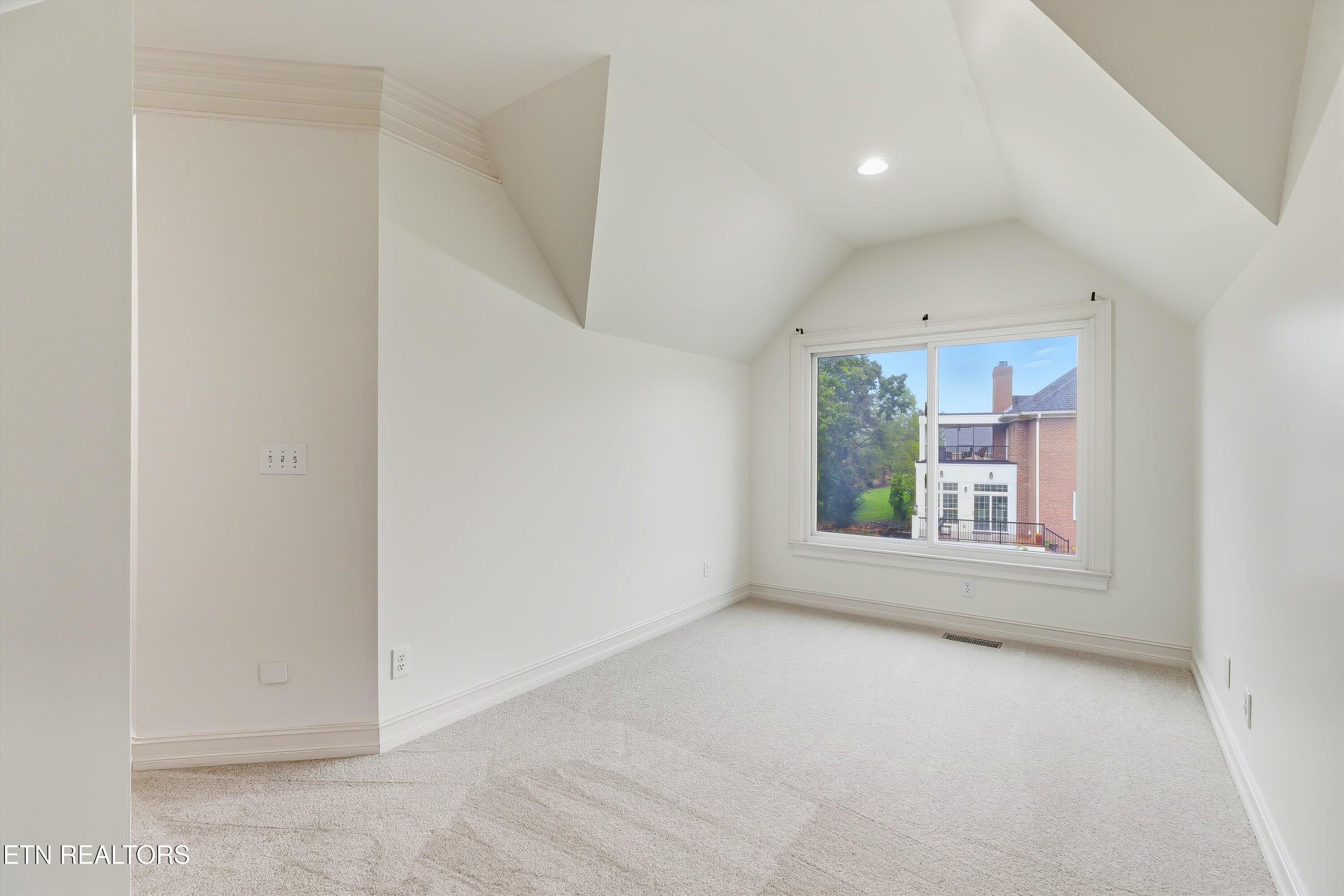 10 Rockingham Lane