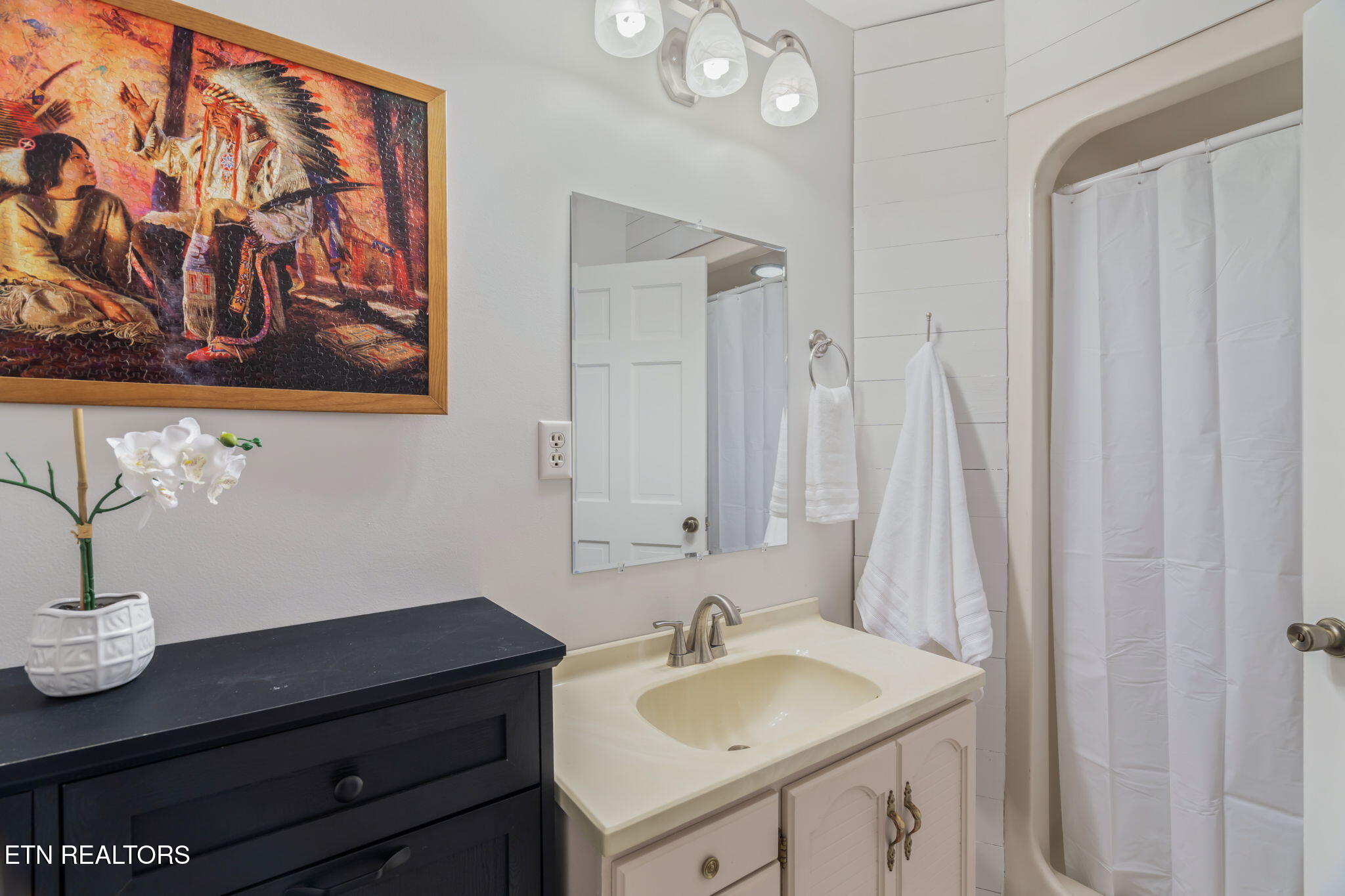 209 Strawberry Lane, Caryville